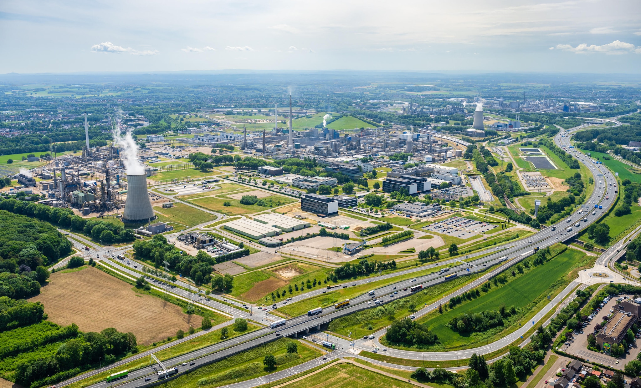 chemisch industrieterrein Chemelot in Geleen Chemelot