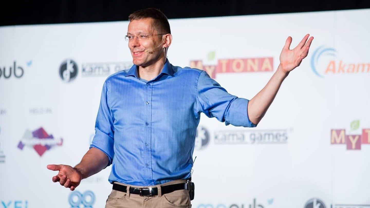 Wibe Wagemans is dé Silicon Sherpa van BusinessWise. Wibe Wagemans tijdens een van zijn vele presentaties. Foto: archief Wibe Wagemans.