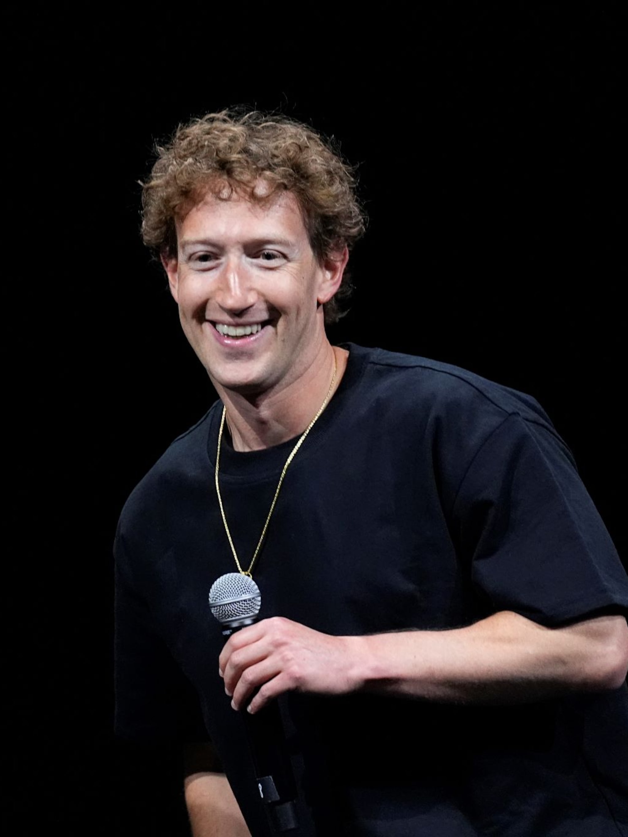 zuckerberg bezos trump fact checking facebook