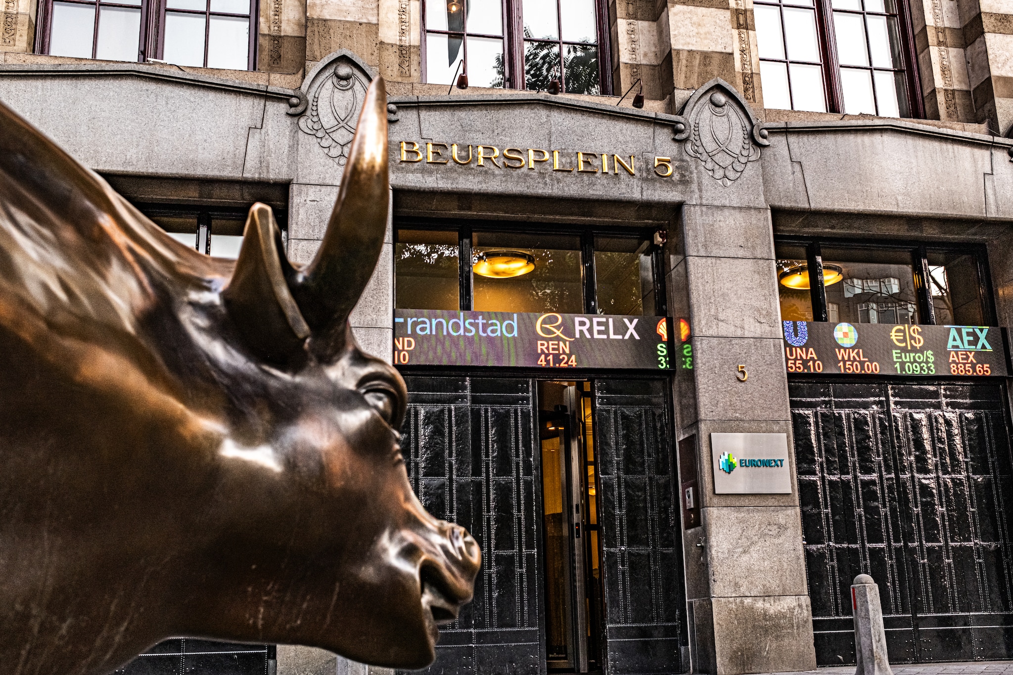Amsterdam, Netherlands, 12/08/24 | Euronext Amsterdam, gevestigd op Beursplein 5, waar beleggers handelen in aandelen en de AEX-index wordt gevormd. Foto: Joris van Gennip Beursplein 5. Foto: Joris van Gennip.