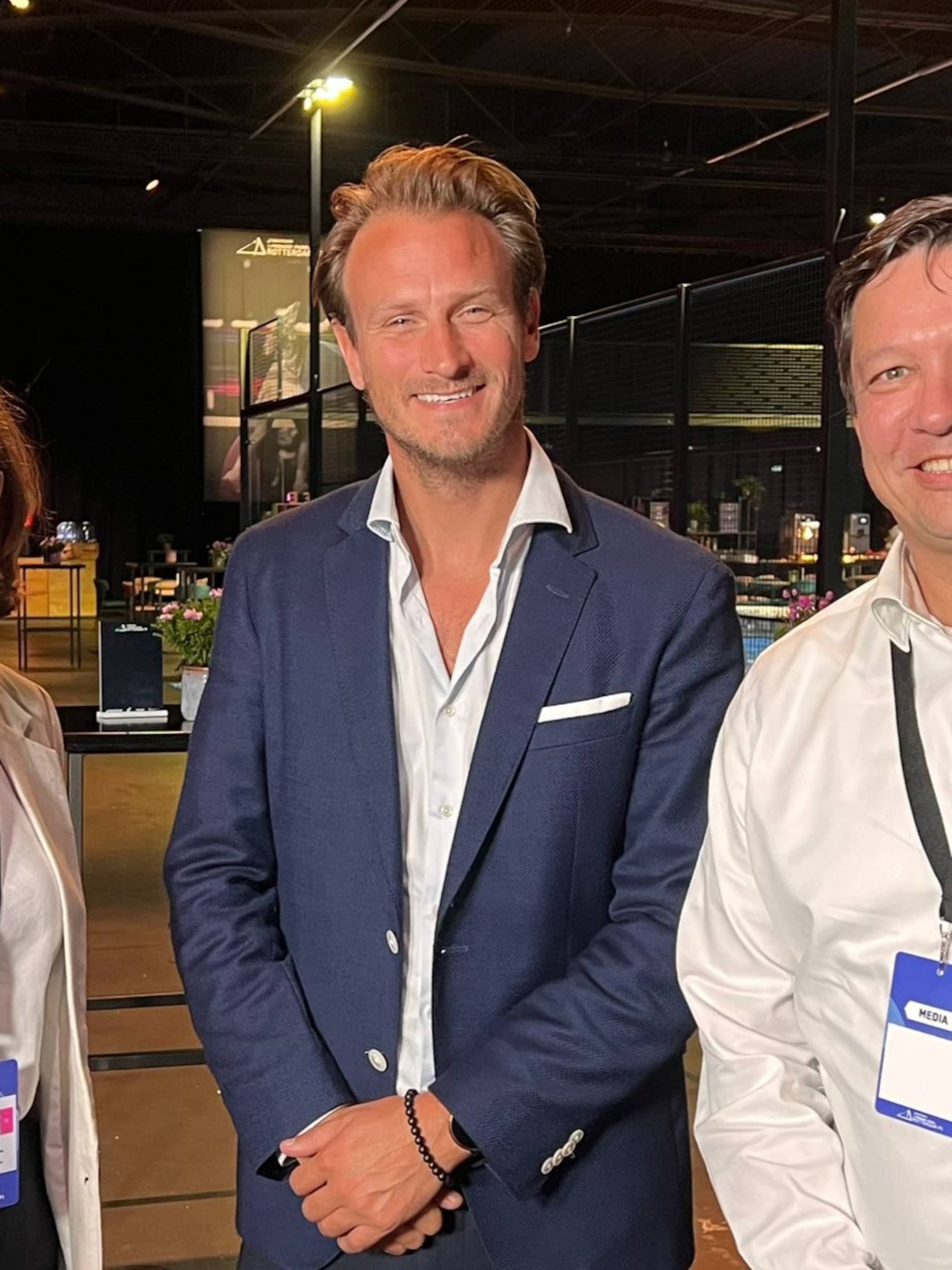 relatiebeheer 5 0 exact en atradius zetten in op padel