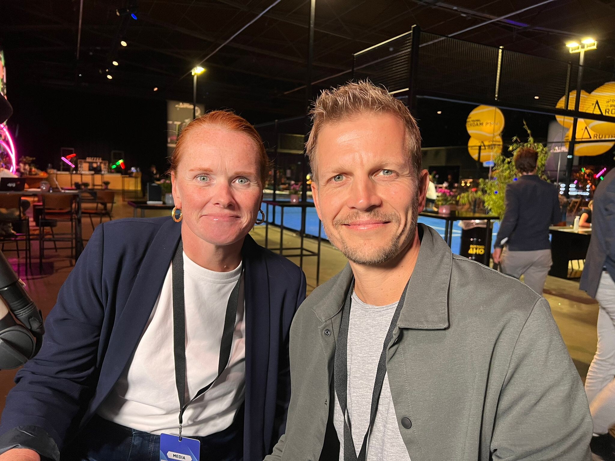 Joyce Kaatee (DPG Media) en Jasper Hunting (Goodhunt) Joyce Kaatee (DPG Media) en Jasper Hunting (Goodhunt) bij Premier Padel in Ahoy Rotterdam.