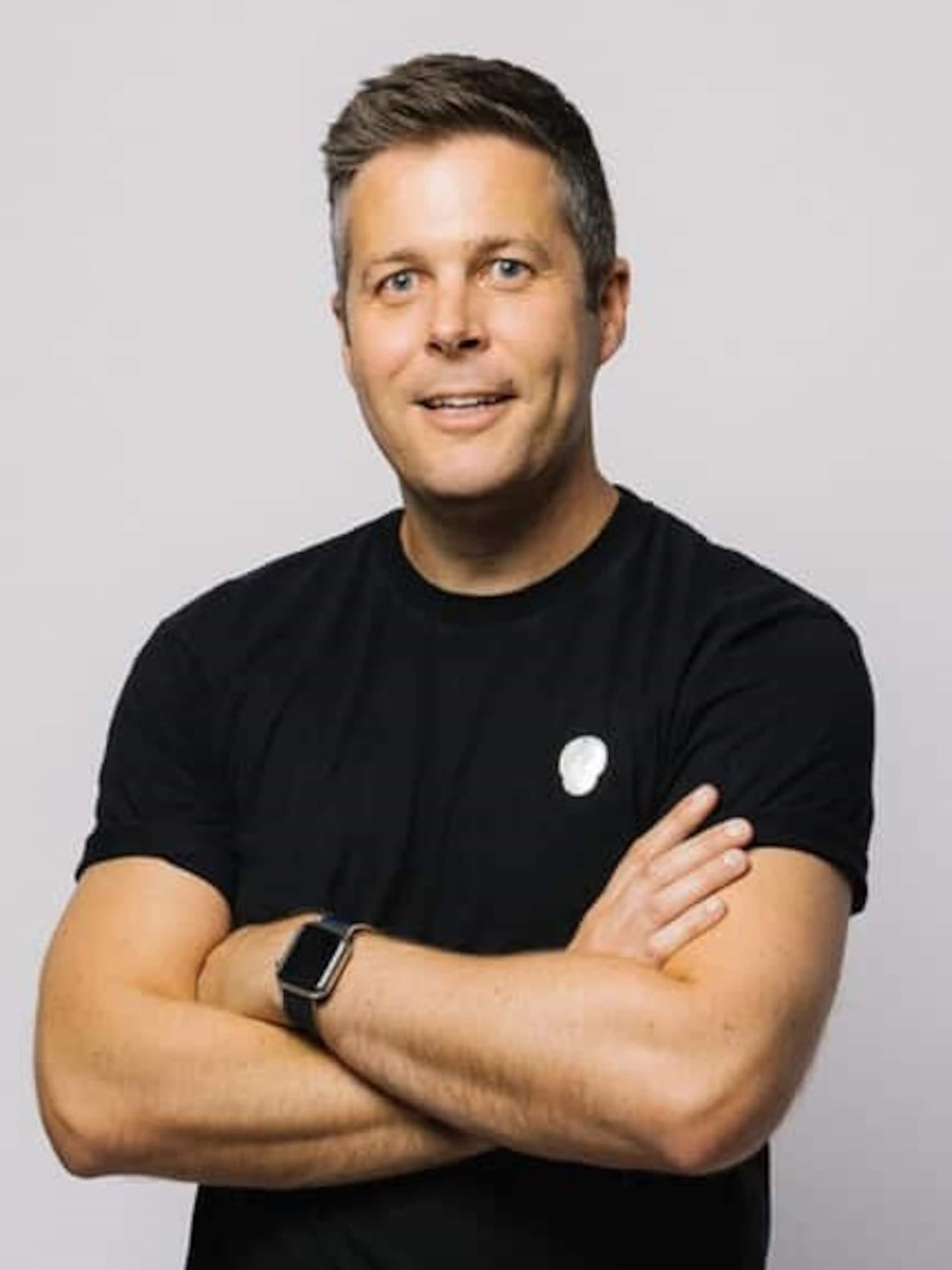 mews ceo matthijs welle omzeilt regeldruk recruiters nemen geen nederlanders meer aan