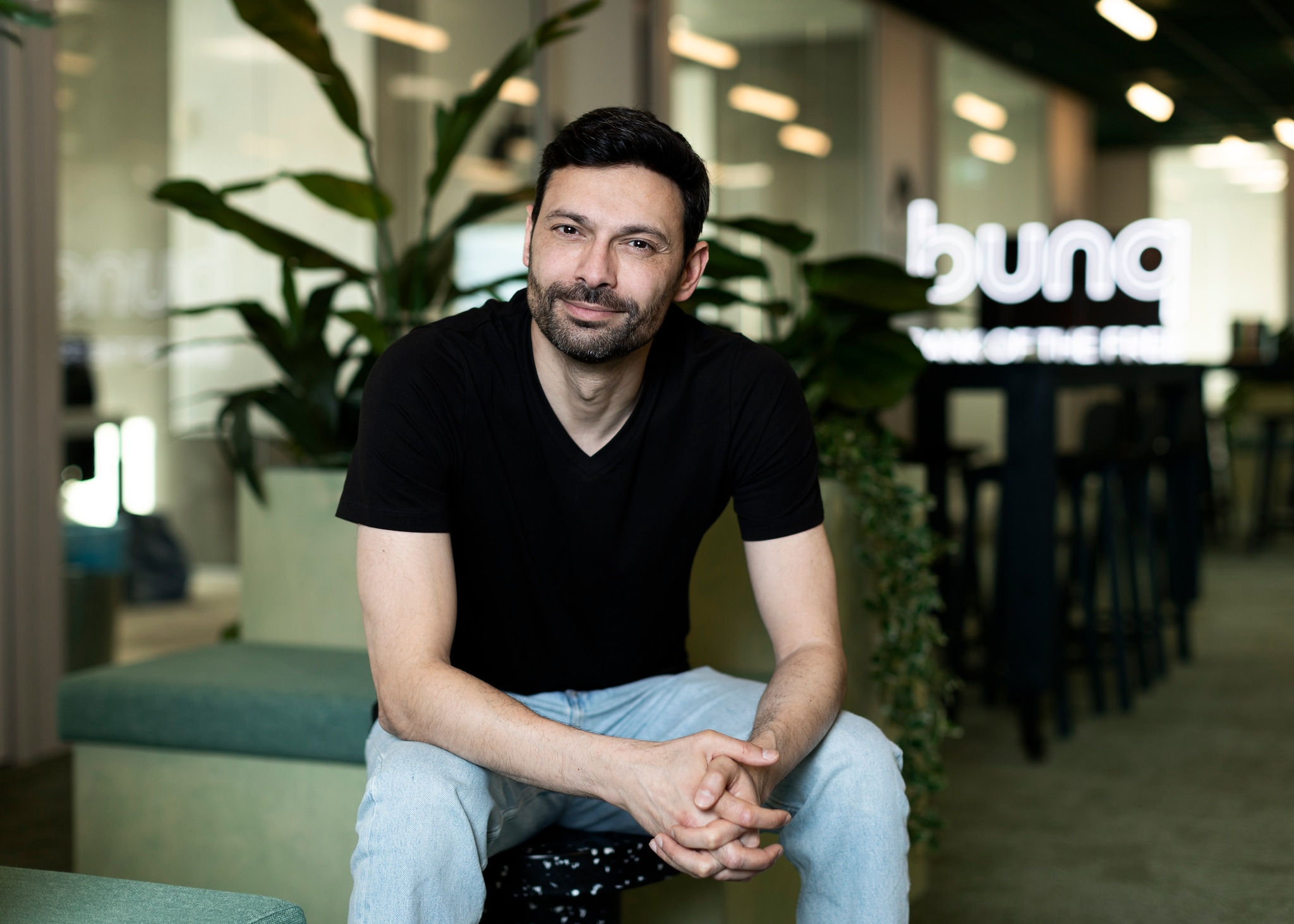 Ali Niknam: ‘Iedereen merkt dat we in Europa, maar zeker ook in Nederland, niet goed meekomen.’ Ali Niknam: ‘Iedereen merkt dat we in Europa, maar zeker ook in Nederland, niet goed meekomen.’ Foto: AD/Nina Schollaardt.
