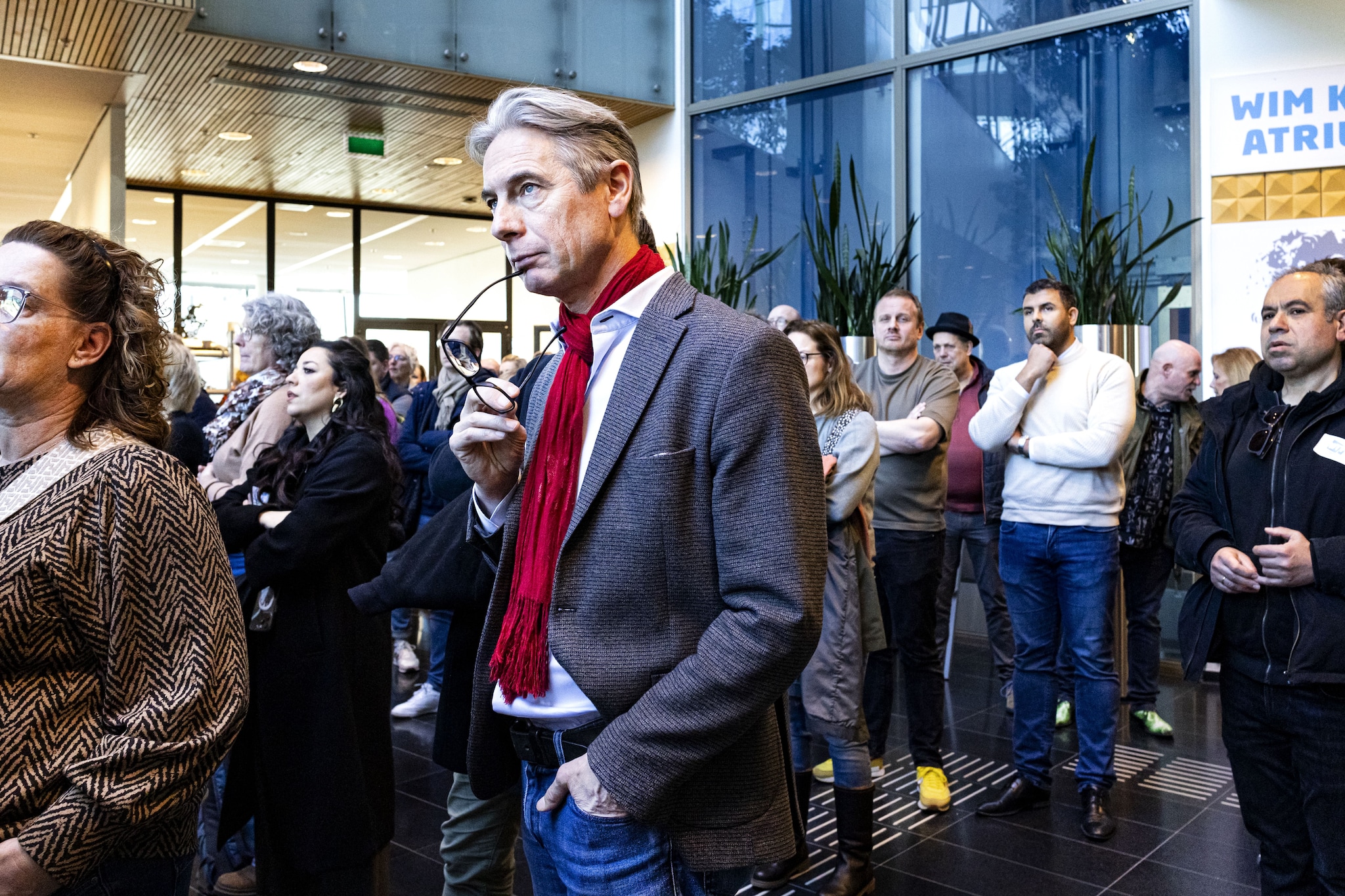 Tuur Elzinga, voorzitter FNV, tijdens een landelijke staking van de interne vakbond van FNV. ANP
