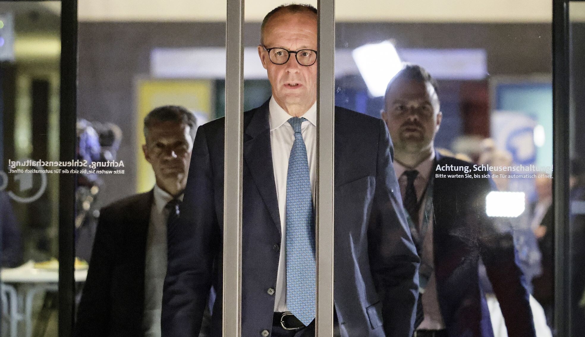 Aan CDU-leider Friedrich Merz de taak om een coalitie te vormen. En snel... Aan CDU-leider Friedrich Merz de taak om een coalitie te vormen. En snel... Foto: ANP/AFP