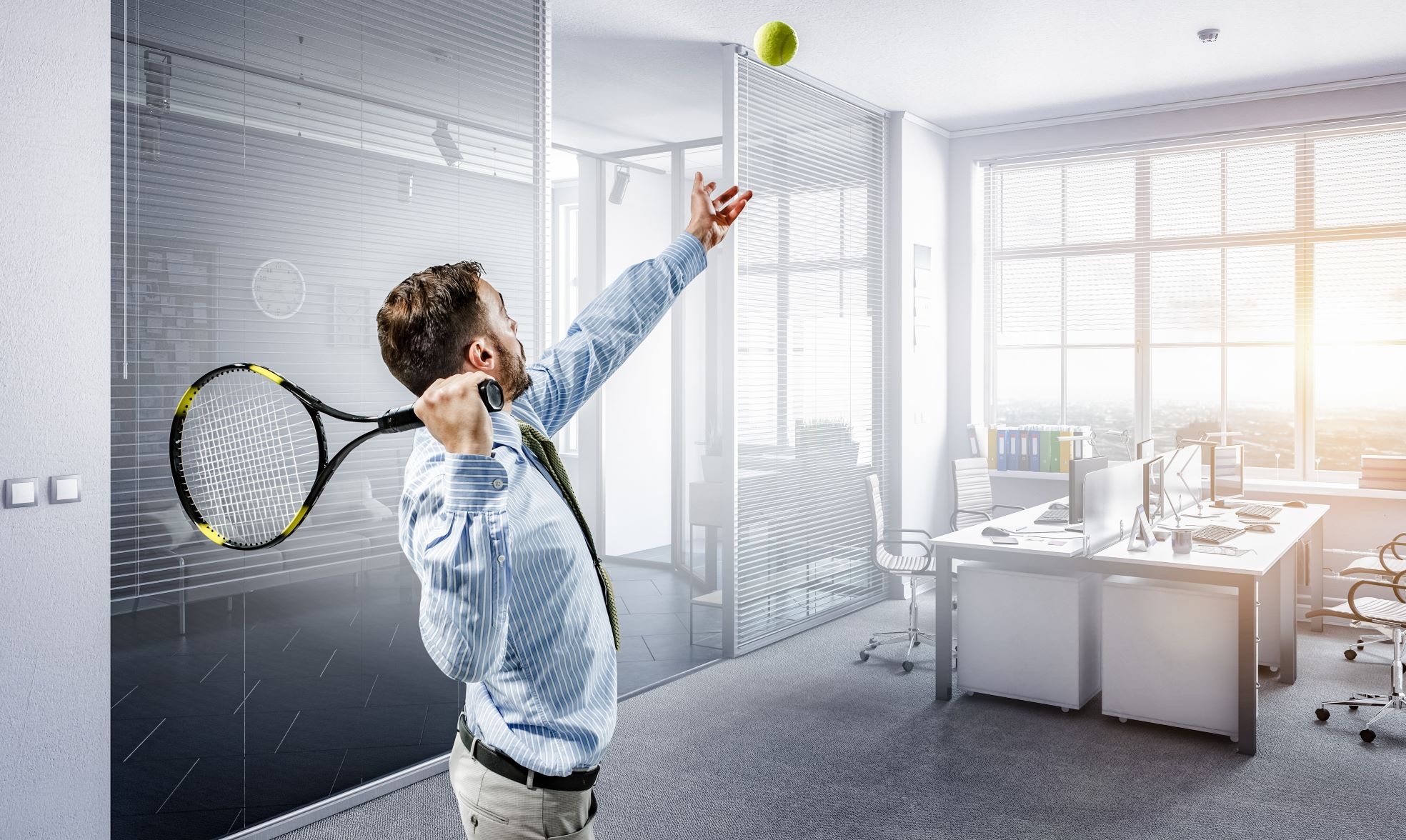 Tennis op kantoor. Shutterstock