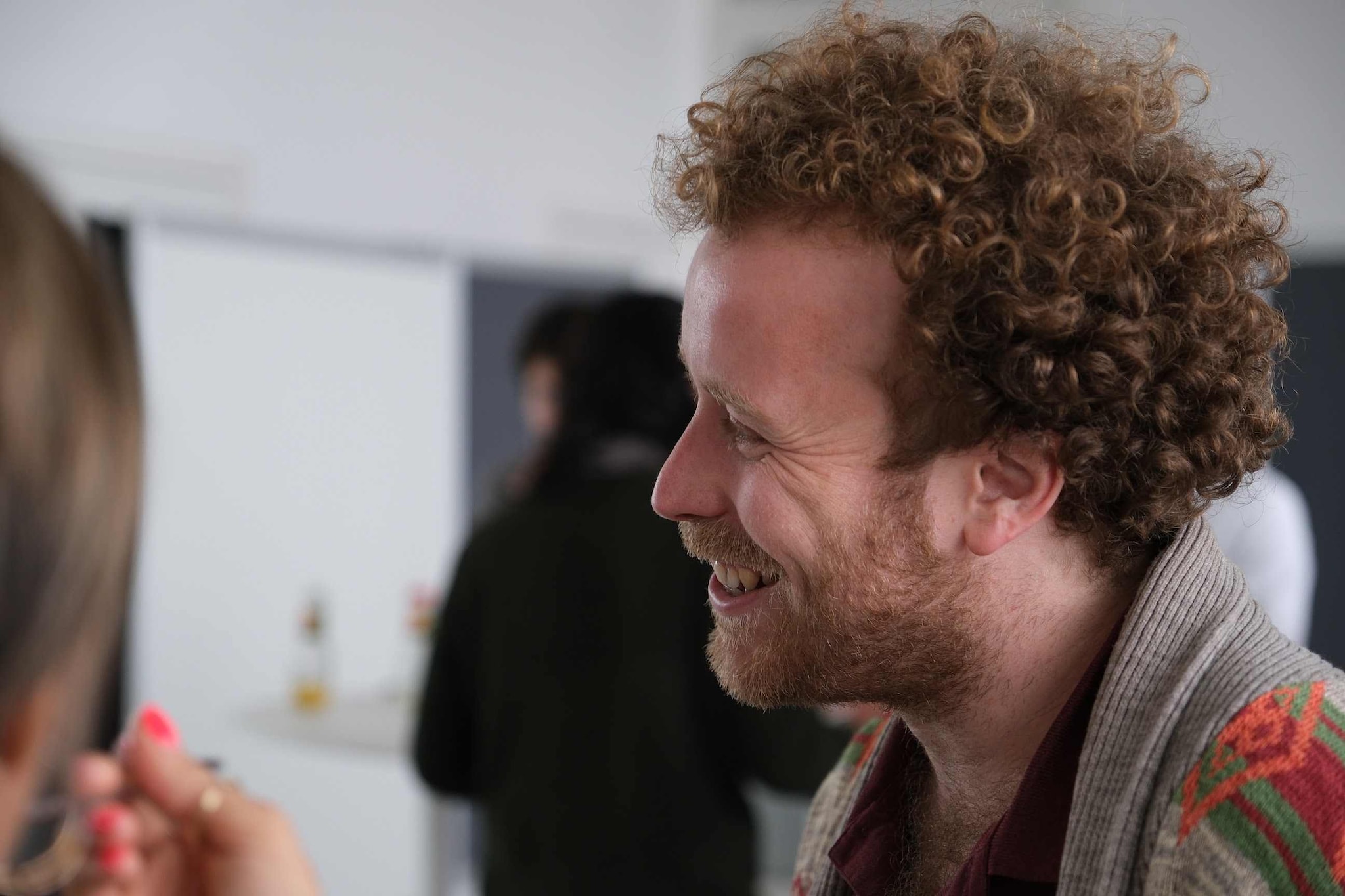Jeroen Coelen wist het al vroeg: hij wilde uitvinder worden. Dus ging hij productontwerp studeren in Eindhoven, versleet design opdrachten bij grote corporates, en eindigde in Delft waar hij promoveert op misschien wel het meest misbruikte begrip in de startupwereld: product-market fit (PMF). Jeroen Coelen ontwikkelde Product-Market Fit Scale als thermometer voor succes.