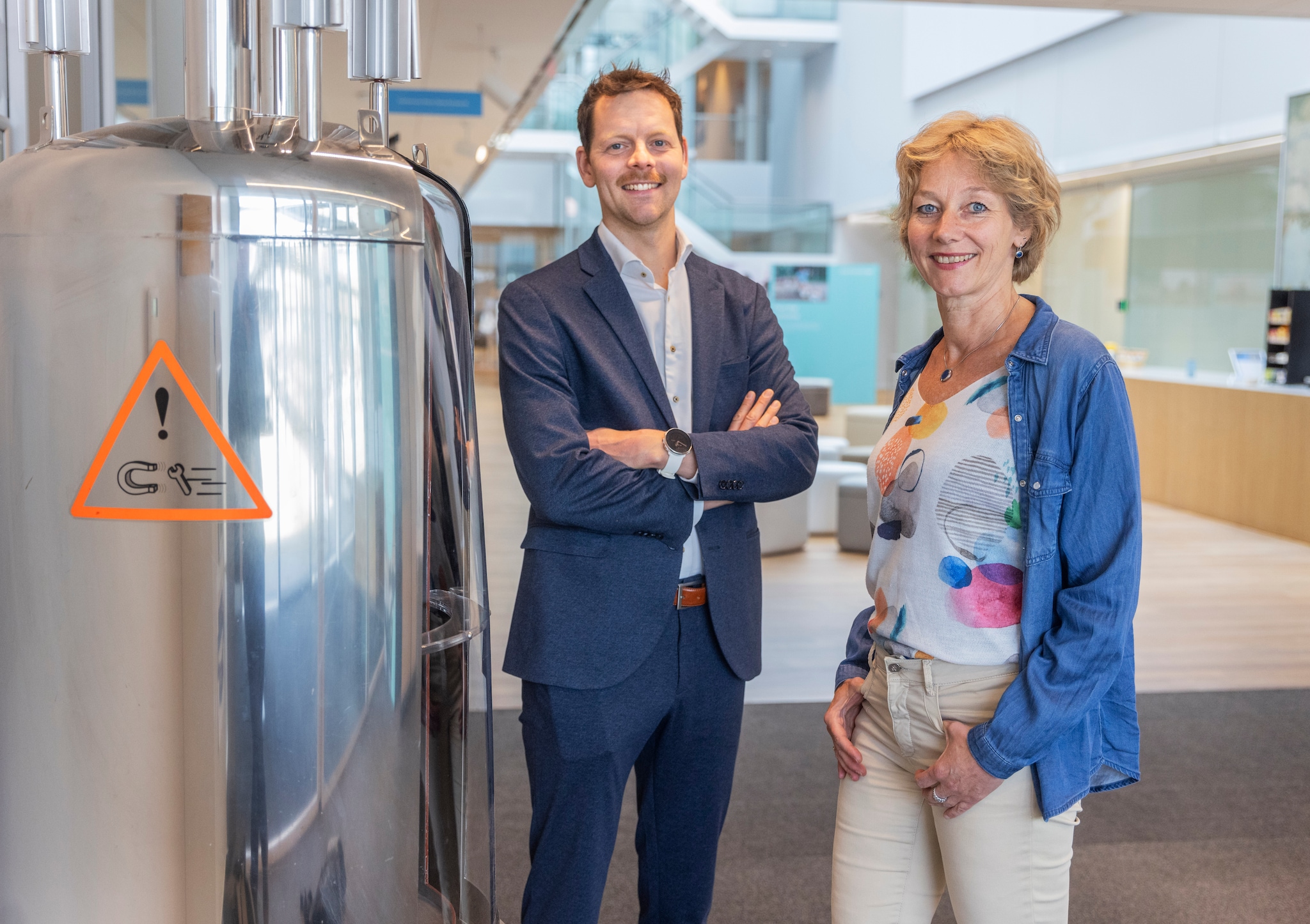 Stefan Guirten (directeur van de Biotech campus) en Cindy Gerhardt (directeur van Planet B.io). Stefan Guirten (directeur van de Biotech campus) en Cindy Gerhardt (directeur van Planet B.io). Foto: AD/Frank Jansen.