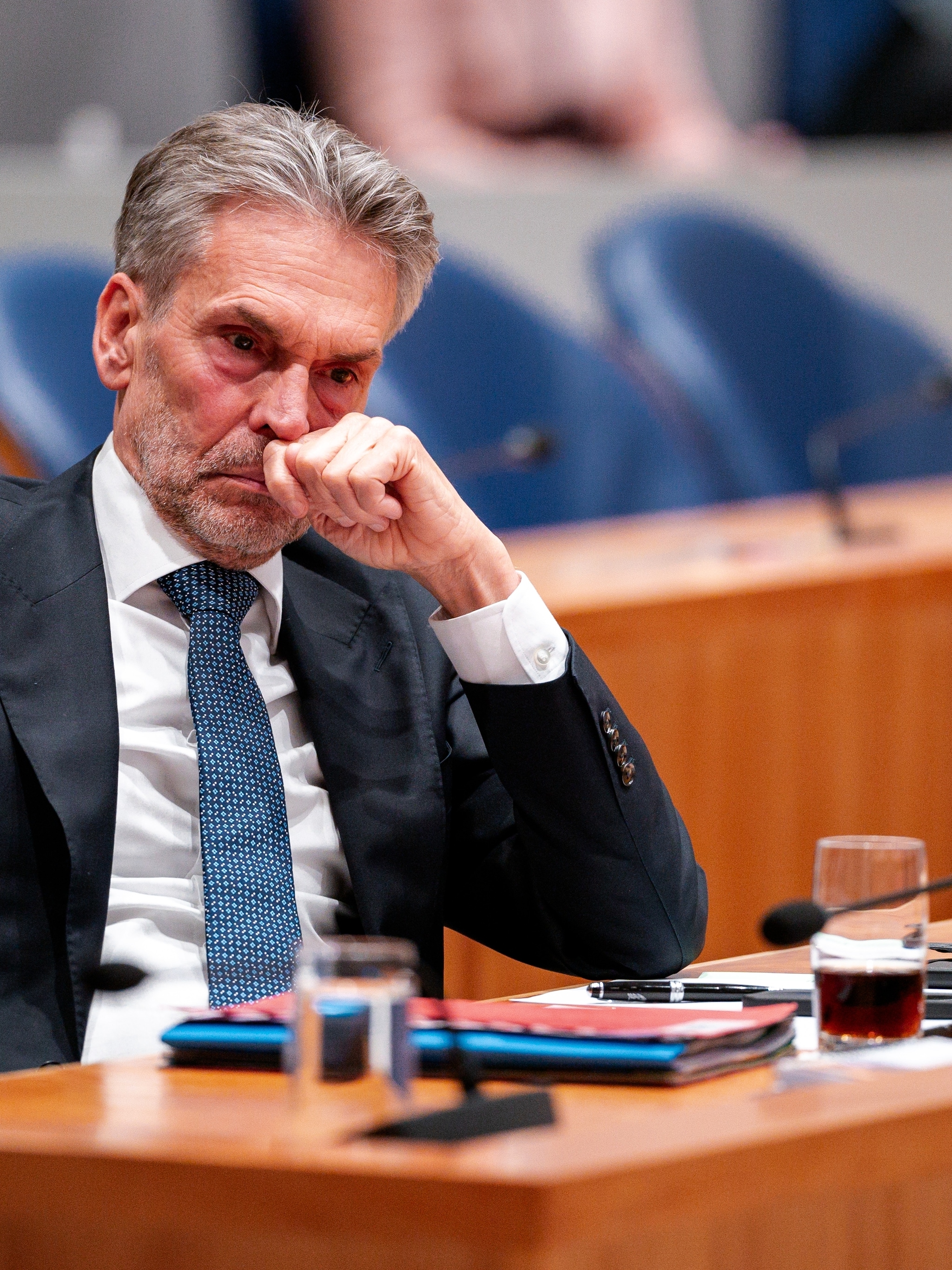 d66 wil noodkabinet bedrijfsleven snakt naar stabiliteit