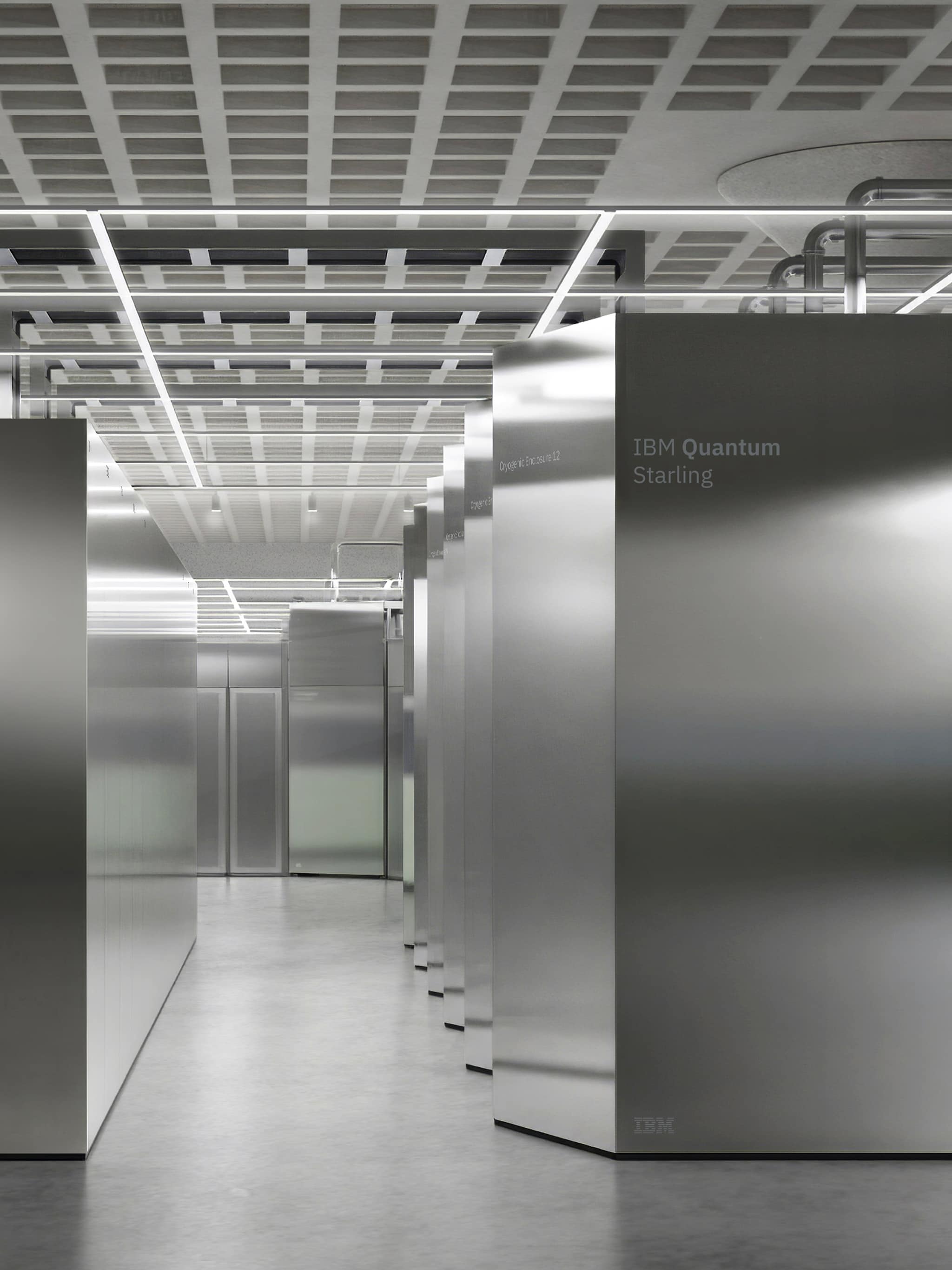 ibm quantumcomputer tech starling qubits