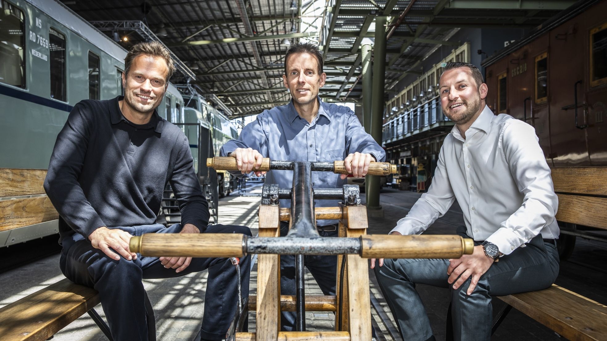 Roland van der Put (Fastned), Mike Dusseldorp (Ecorus) en Rick Cuijpers (Scholt Energy). Roland van der Put (Fastned), Mike Dusseldorp (Ecorus) en Rick Cuijpers (Scholt Energy). Foto: Inge Dingena-Mol