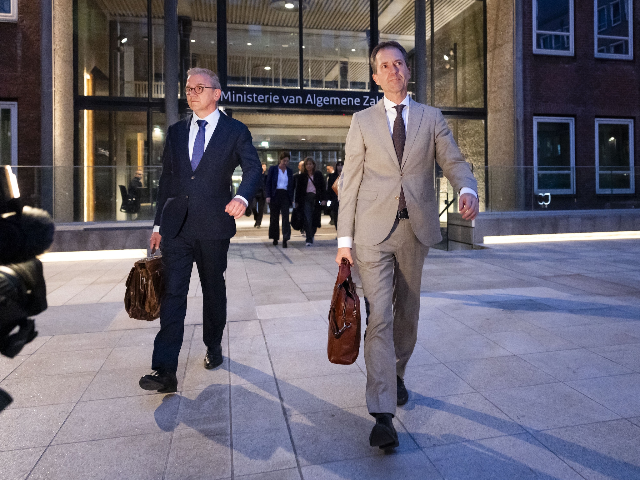 nsc ministers leiders plotseling vertrekken schade veroorzaken