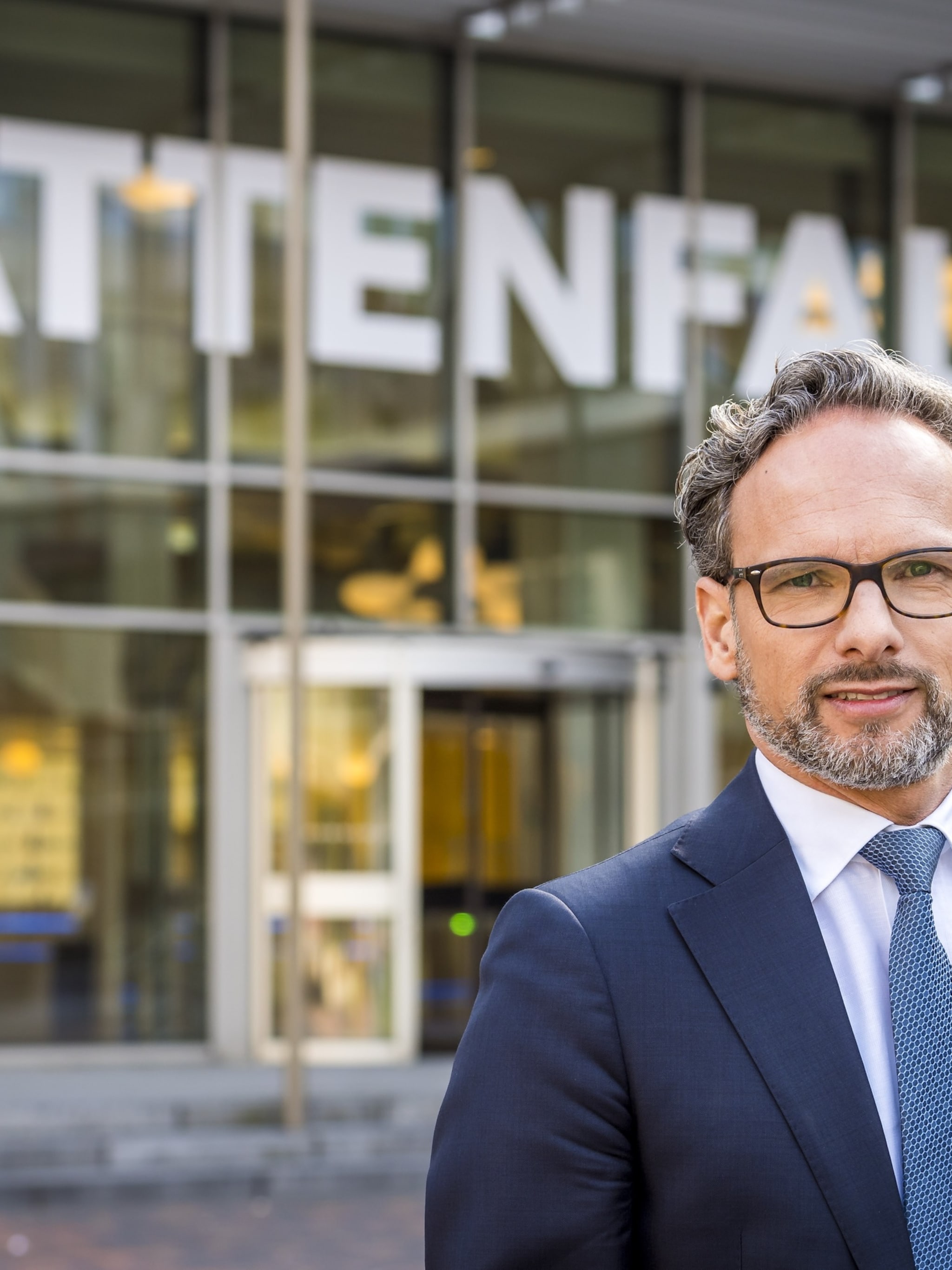 topman vattenfall nederland naar concurrent eneco dit ligt ontzettend gevoelig