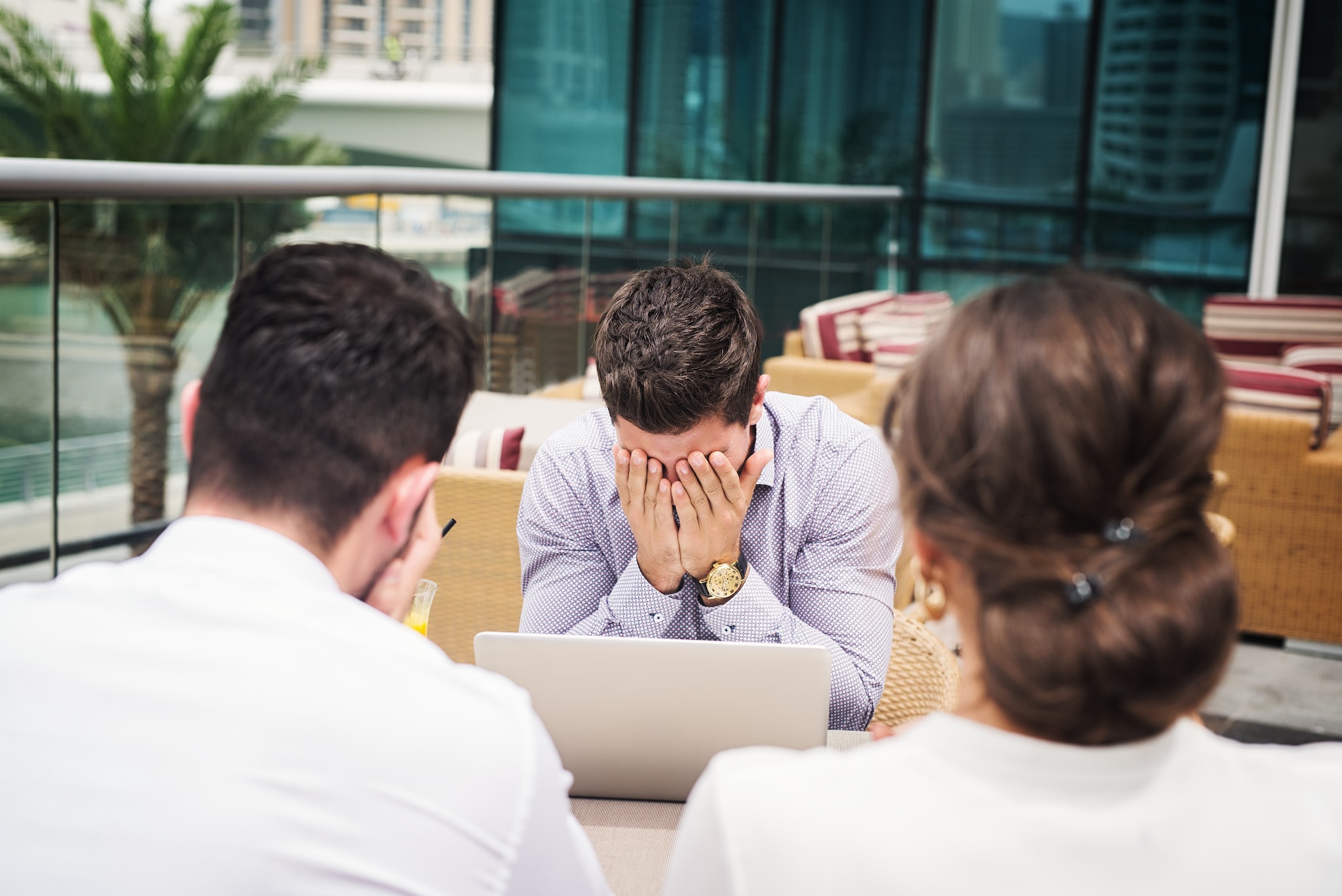 Slecht nieuws brengen kun je leren. Foto: Dusan Petkovic/Shutterstock Slecht nieuws brengen. Foto: Dusan Petkovic/Shutterstock.