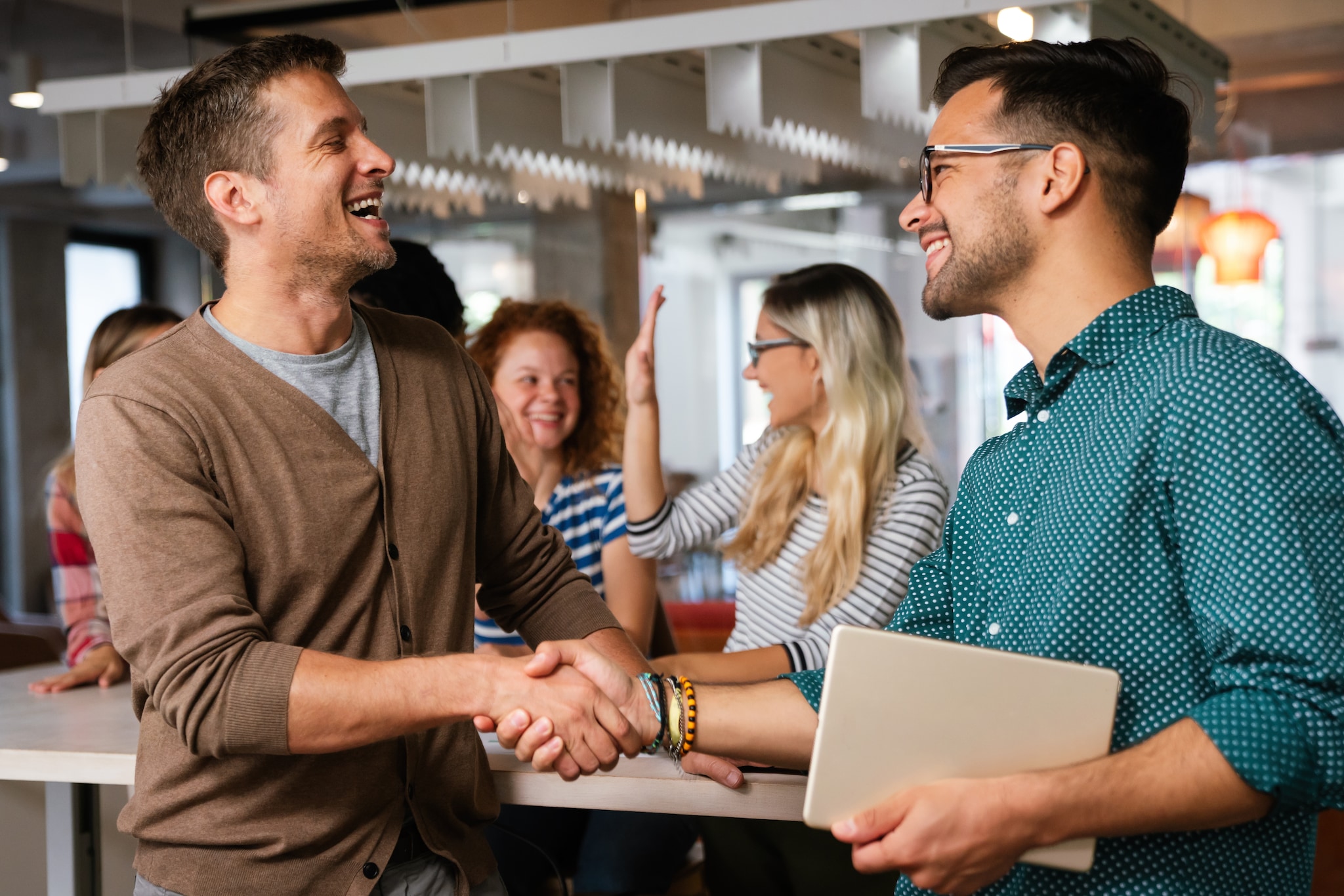 Gen Z'ers zijn het snelst van plan om van baan te wisselen. Foto: Shutterstock Gen Z'ers zijn het snelst van plan om van baan te wisselen. Foto: Shutterstock