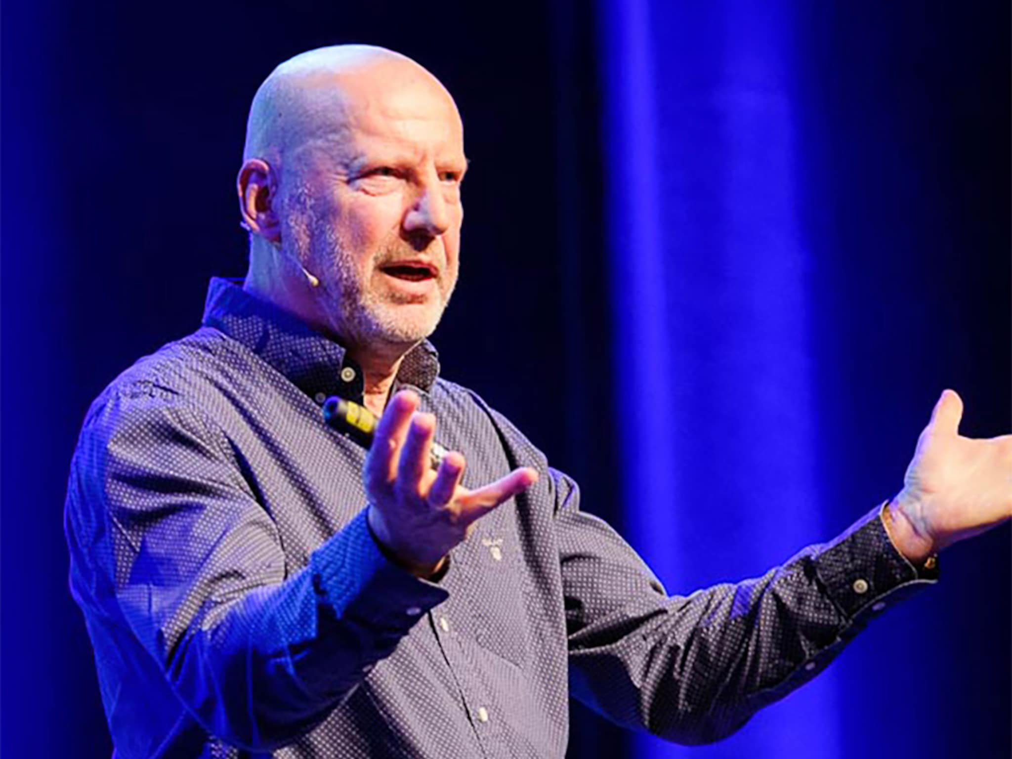 the world needs more idiots leiderschap