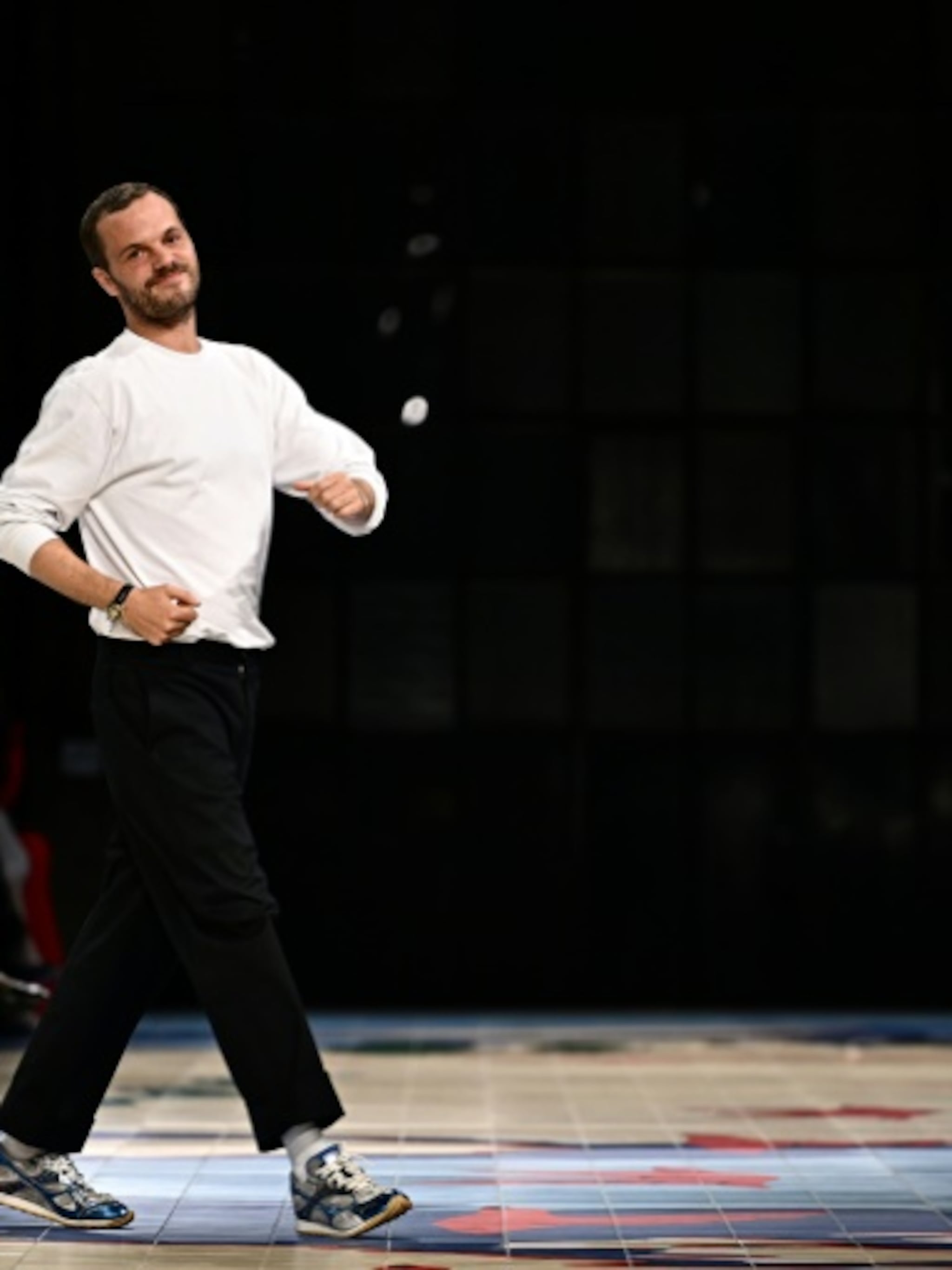 wie is matthieu blazy nieuwe man chanel 20 miljard omzet