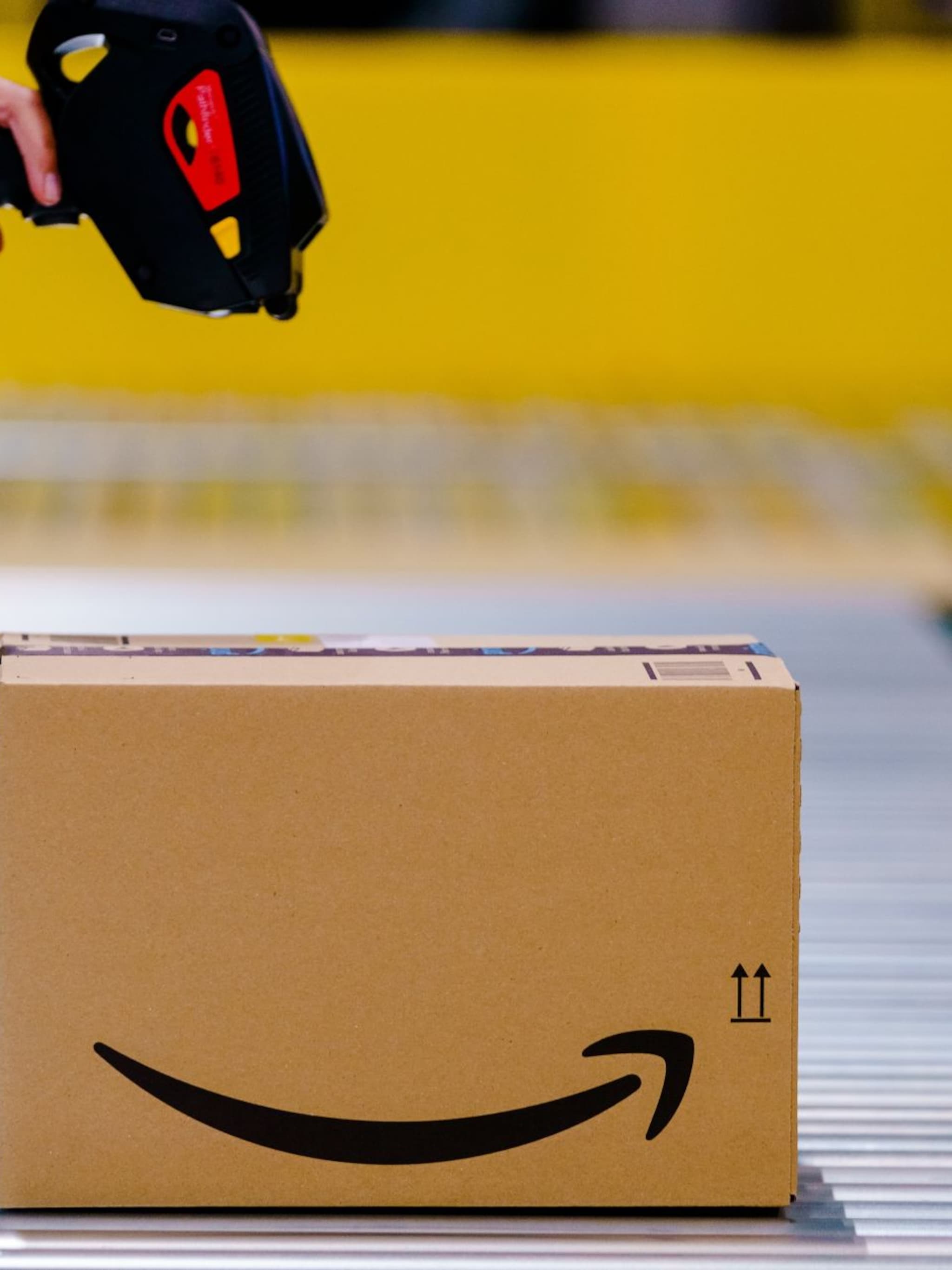 amazon investeert 1 4 miljard euro in nederland wil aanbod en bezorging verbeteren