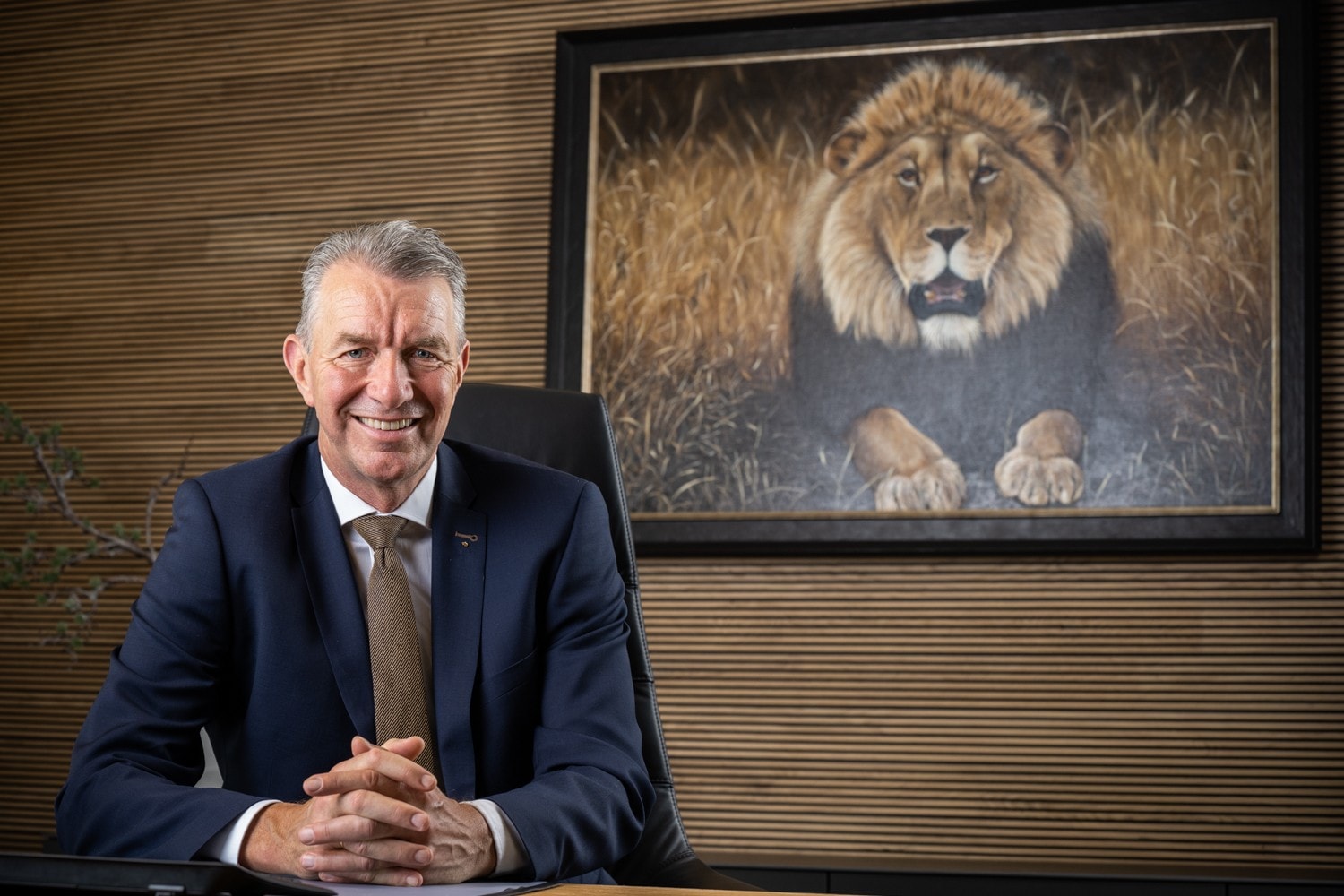 Albert ten Brinke, CEO Ten Brinke Group. ‘Wij delegeren doelstellingen, géén bevelen en leggen de verantwoordelijkheid laag in de organisatie. Als mensen eigenaarschap voelen, zijn ze gemotiveerd. En als het fout gaat, dan zijn we daar open over, zodat iedereen er van leert en gaan we door’, vertelt Albert ten Brinke, CEO Ten Brinke Group.