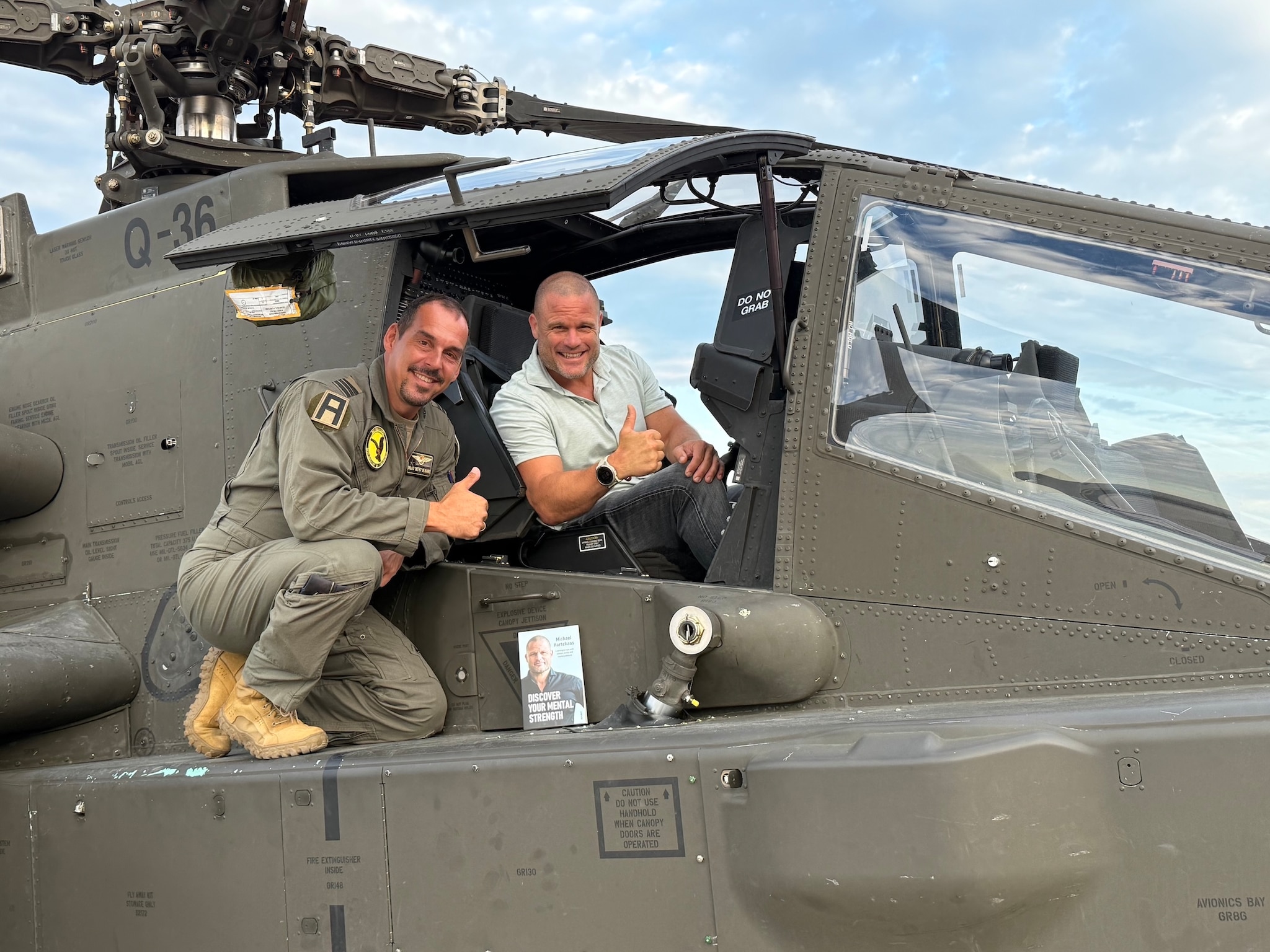 michael kortekaas hunted mentale lessen 302 squadron