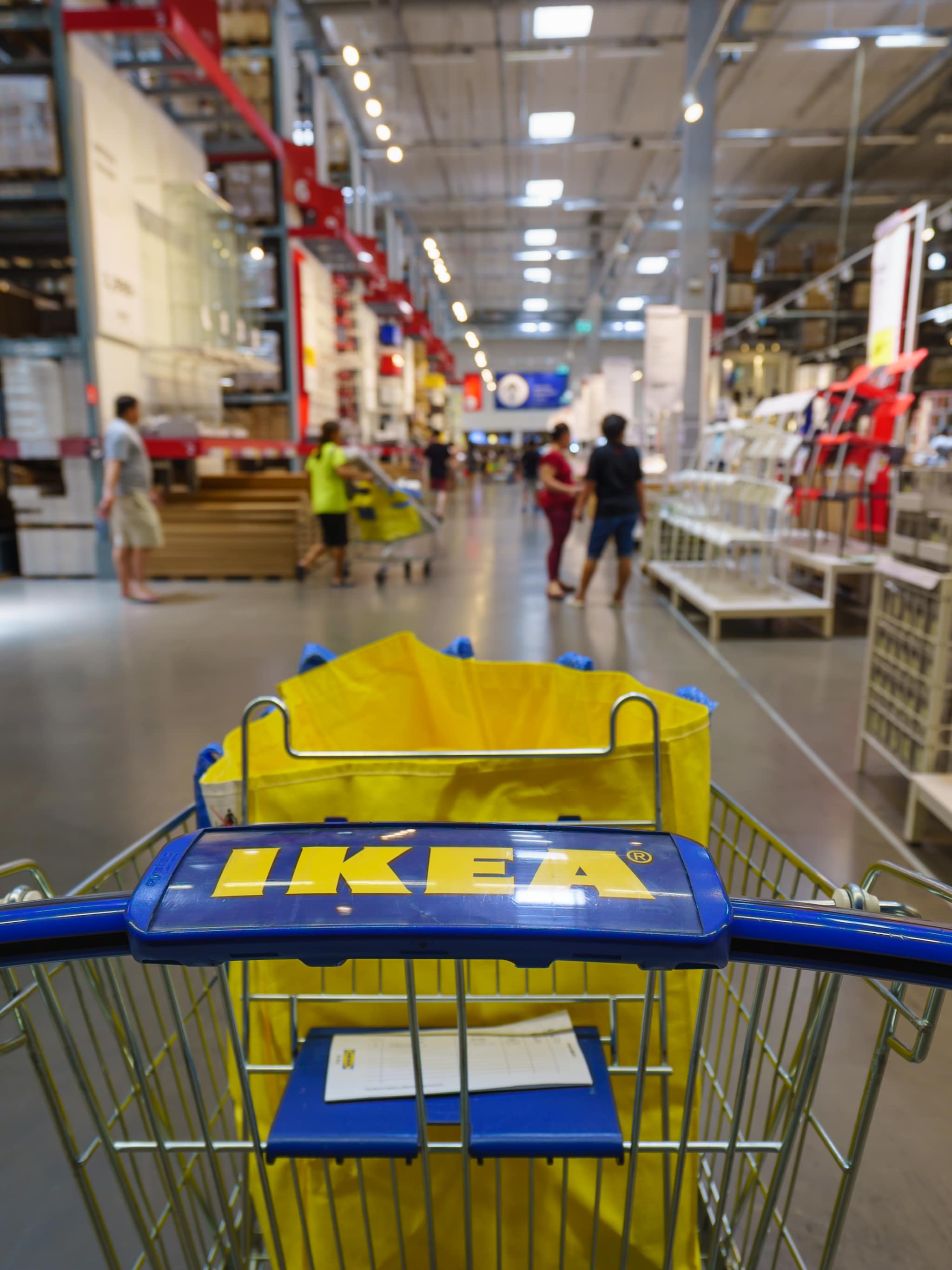 het magazijnmodel van ikea werd uit nood geboren waarom je moet improviseren en experimenteren