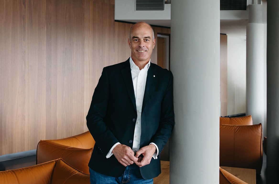 PostNL-Managing Director Commerce Stephan van den Eijnden. PostNL-Managing Director Commerce Stephan van den Eijnden. Foto: Madebylon Photography