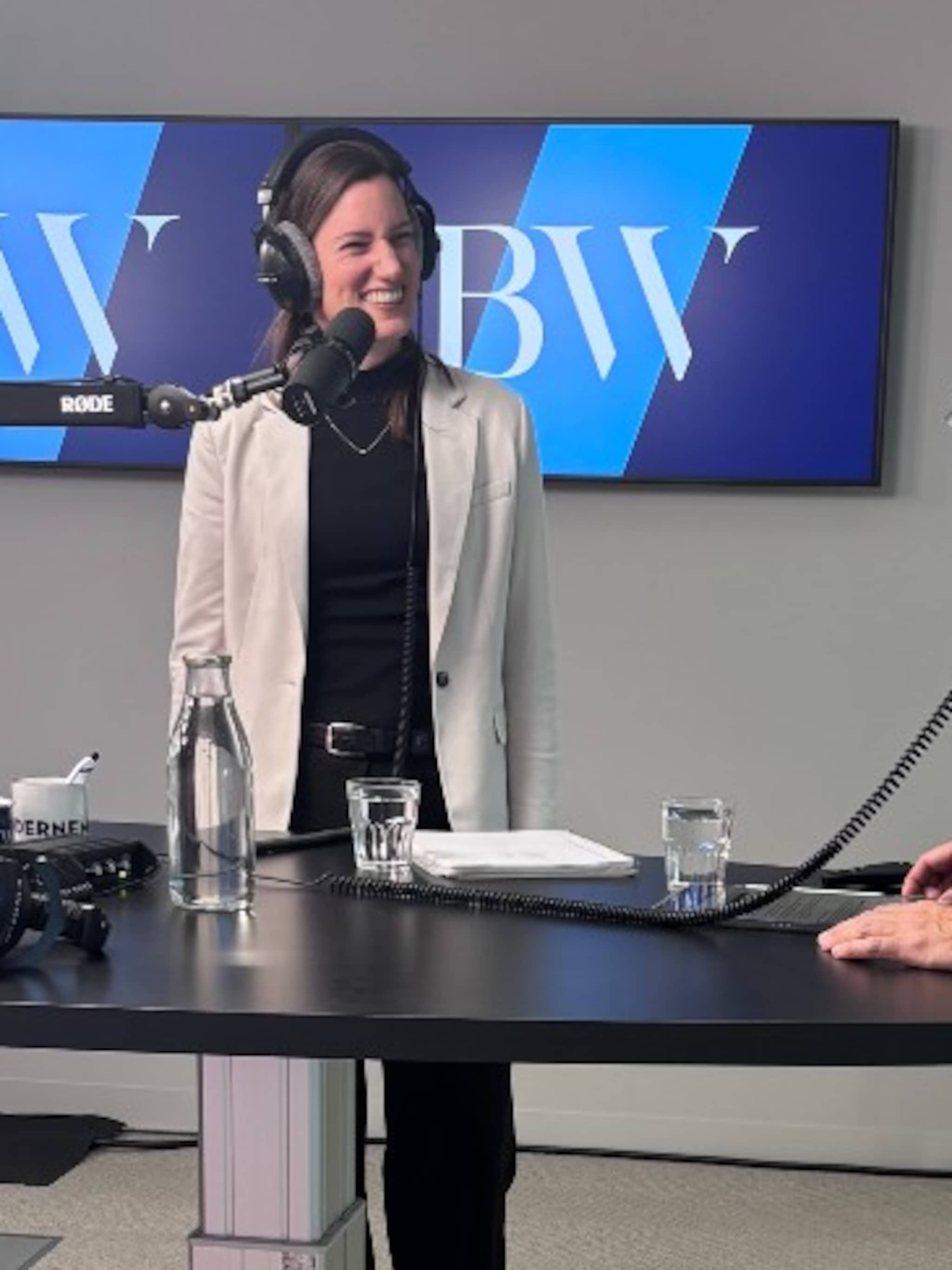 hedwig sietsma fugro ik zou vrouwen willen oproepen om tenminste een vrouw in hun omgeving standaard op te hemelen bij collega s