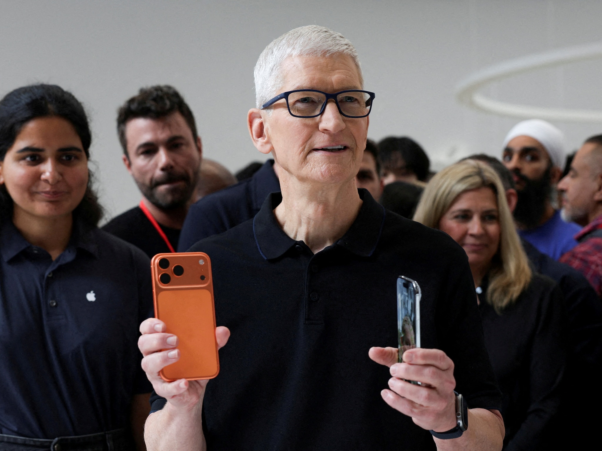 tim cook mogelijk volgend jaar weg bij apple john ternus genoemd als opvolger