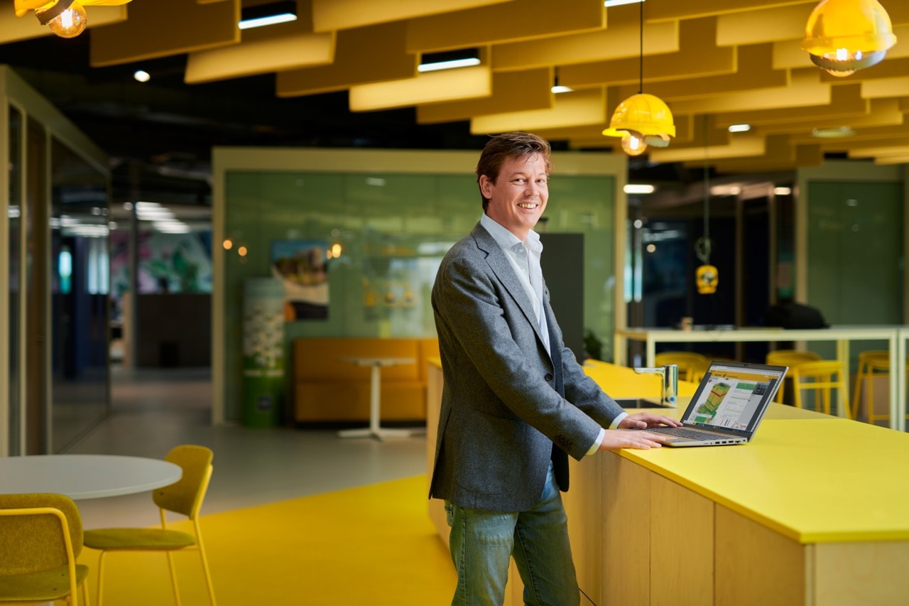 Portret van Joppe Stelloo, gemaakt in Rosmalen in opdracht van Heijmans. Foto: Arnold Reyneveld Joppe Stelloo, Manager productontwikkeling & innovatie - Heijmans. Foto: Arnold Reyneveld