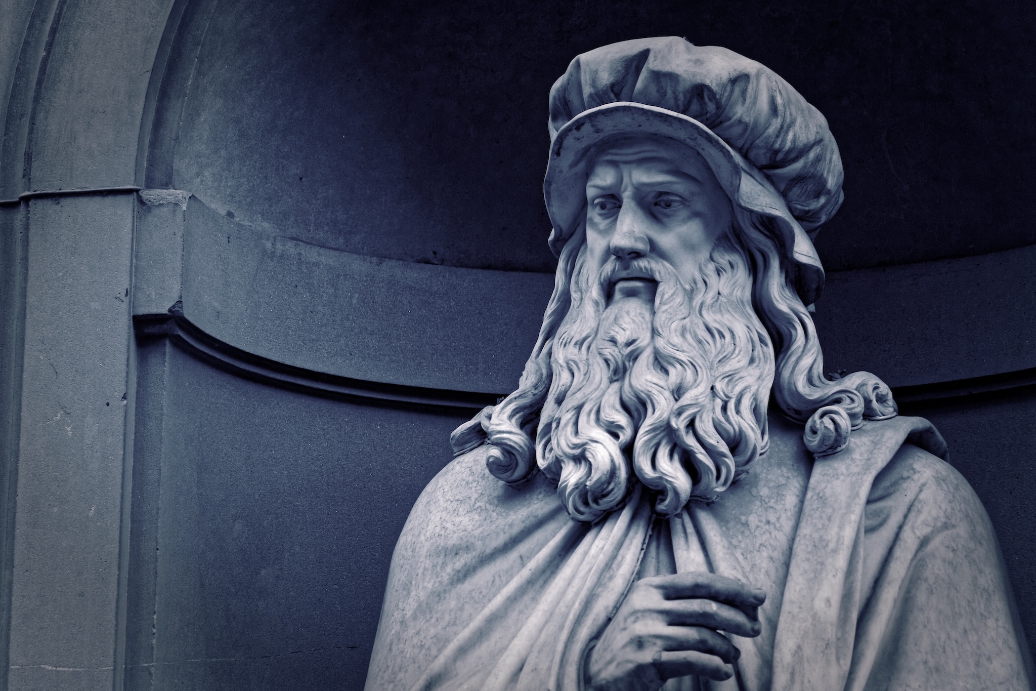 Het standbeeld van Leonardo Da Vinci in Florence. Foto: IPGG/Shutterstock Het standbeeld van Leonardo Da Vinci in Florence. Foto: IPGG/Shutterstock