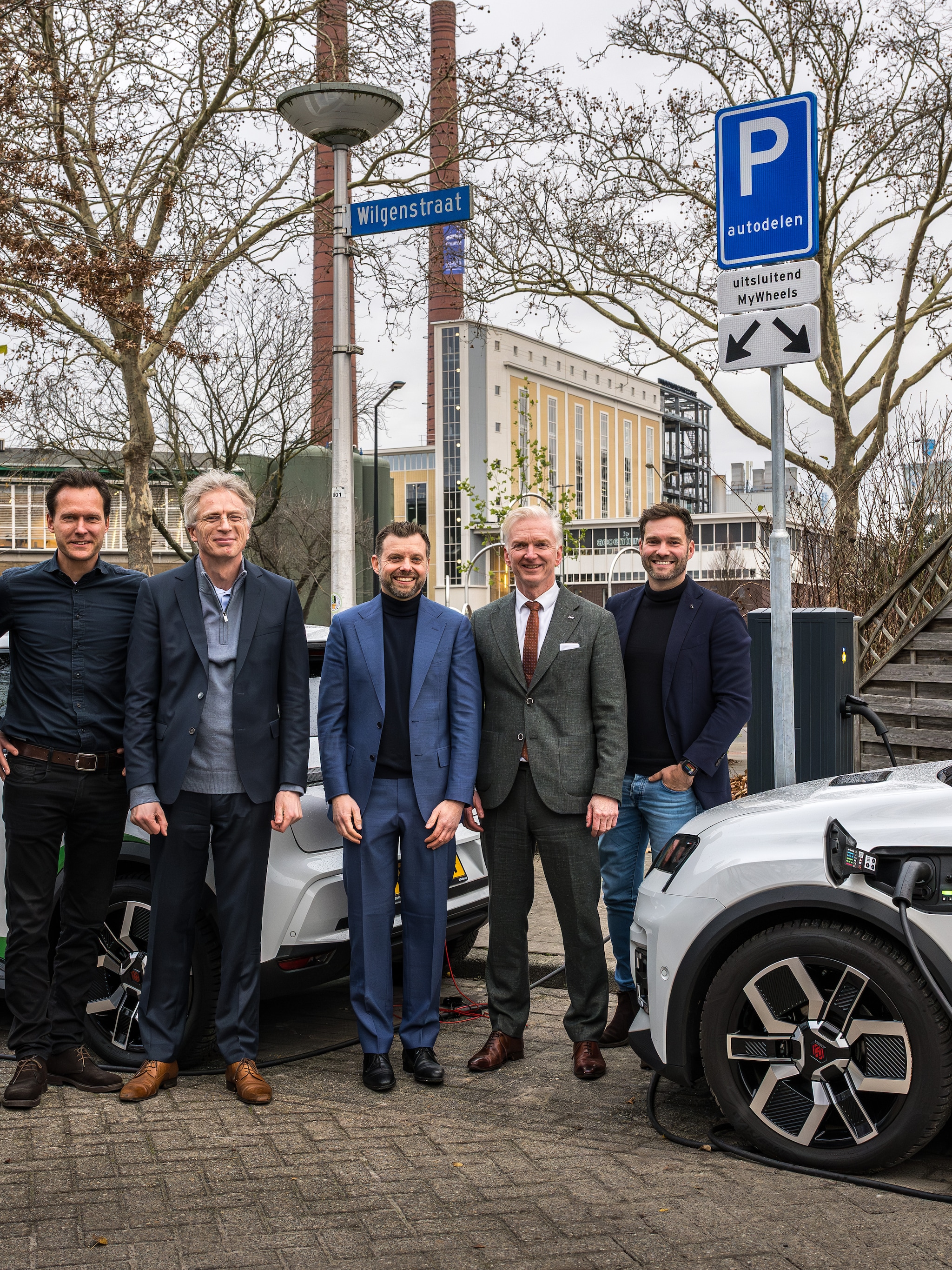 terugleveren aan het stroomnet na utrecht krijgt nu eindhoven rijdende batterijen