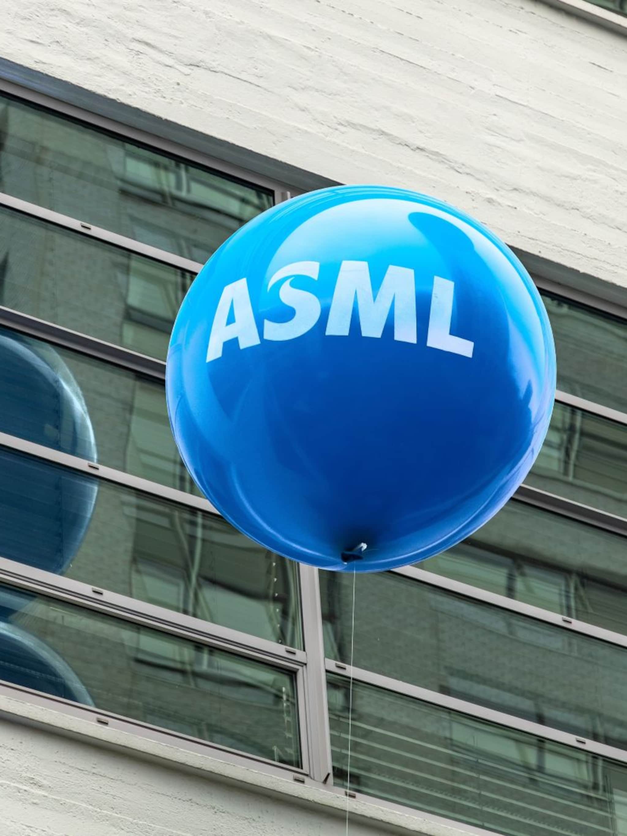 r d uitgaven investeringen technisch weekblad vno ncw asml