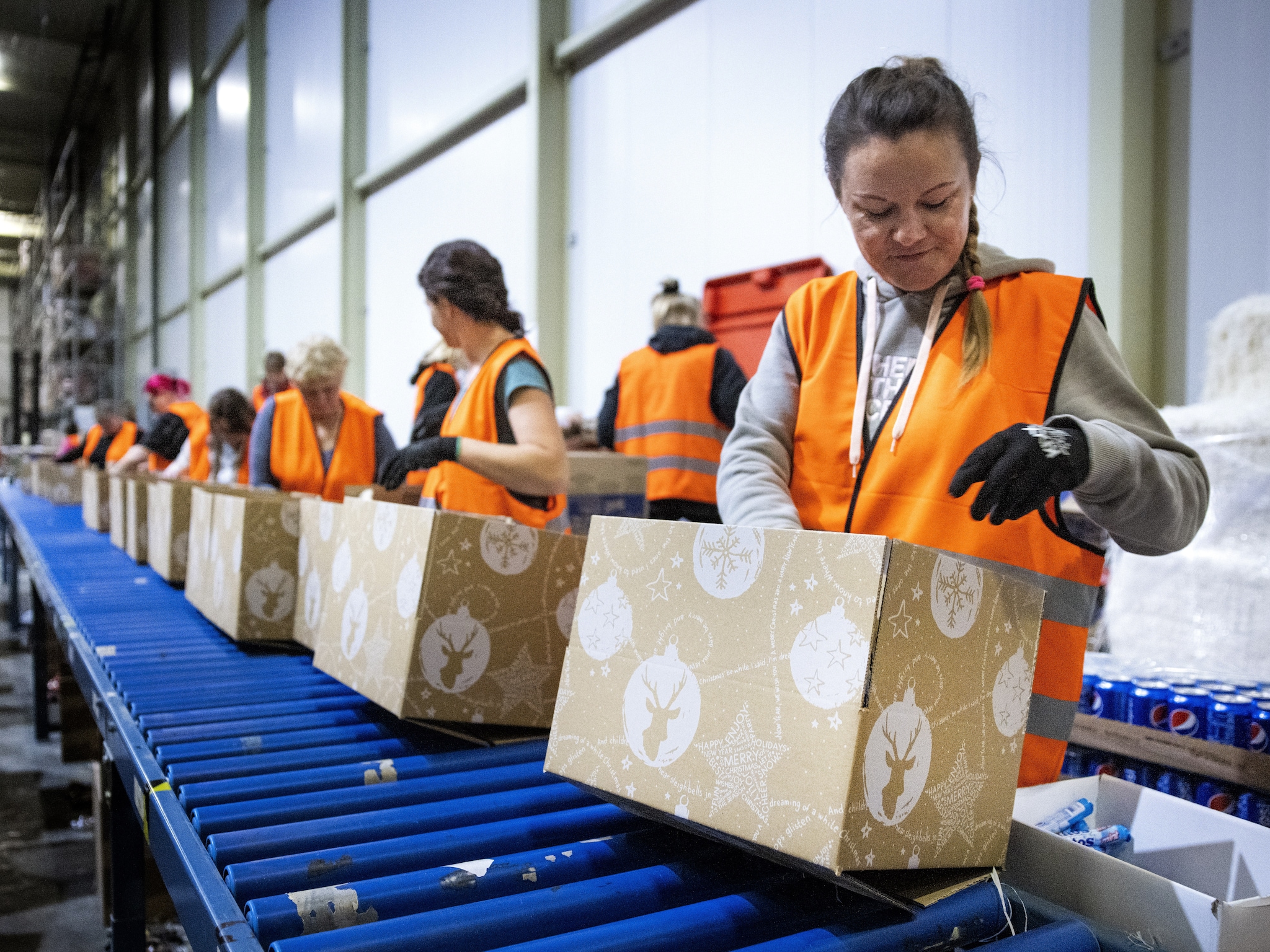 hitster of een noodpakket de kerstpakkettentrends van 2025