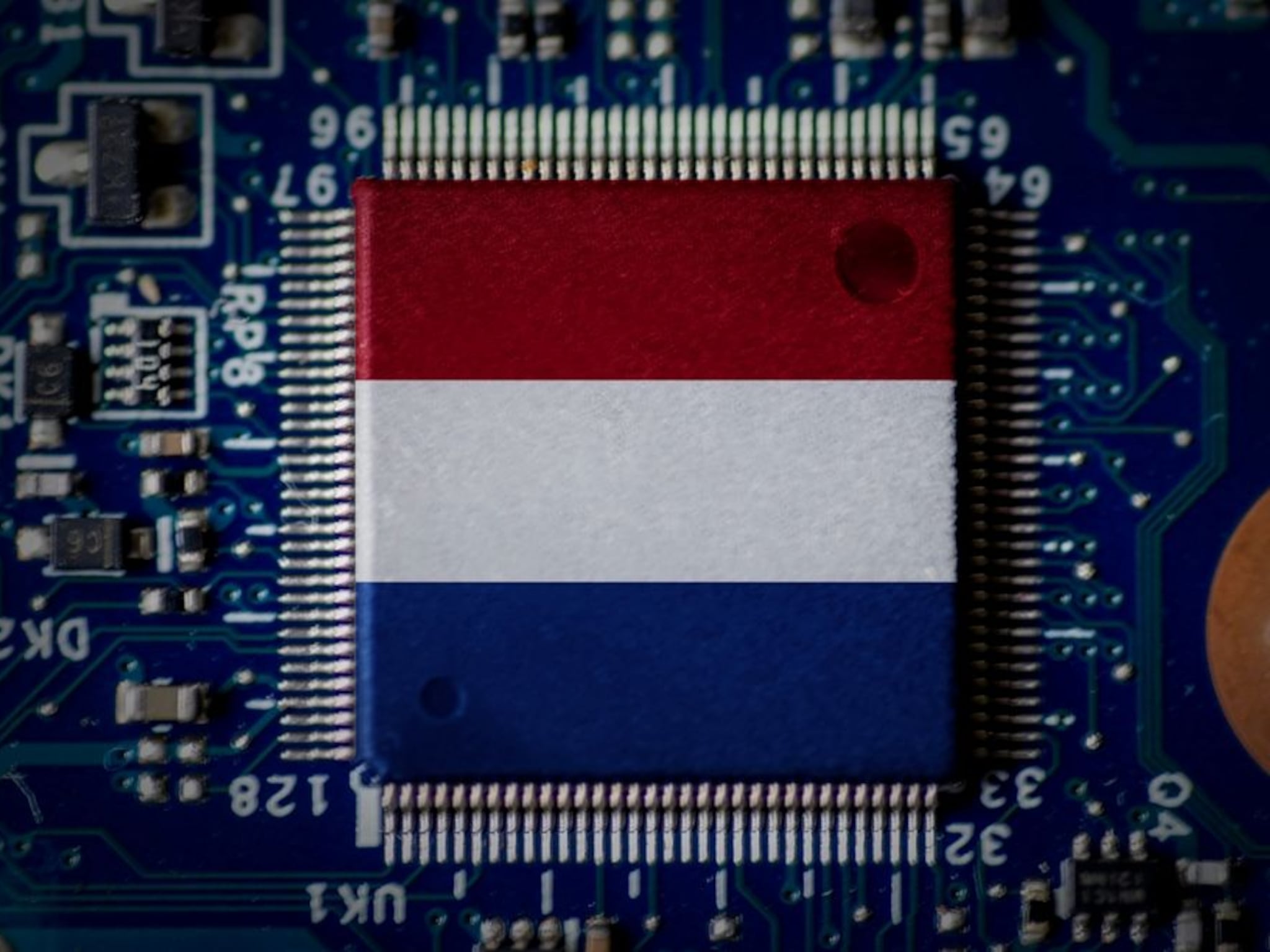 waarom nederland miljarden extra in ai moet investeren willem jonker