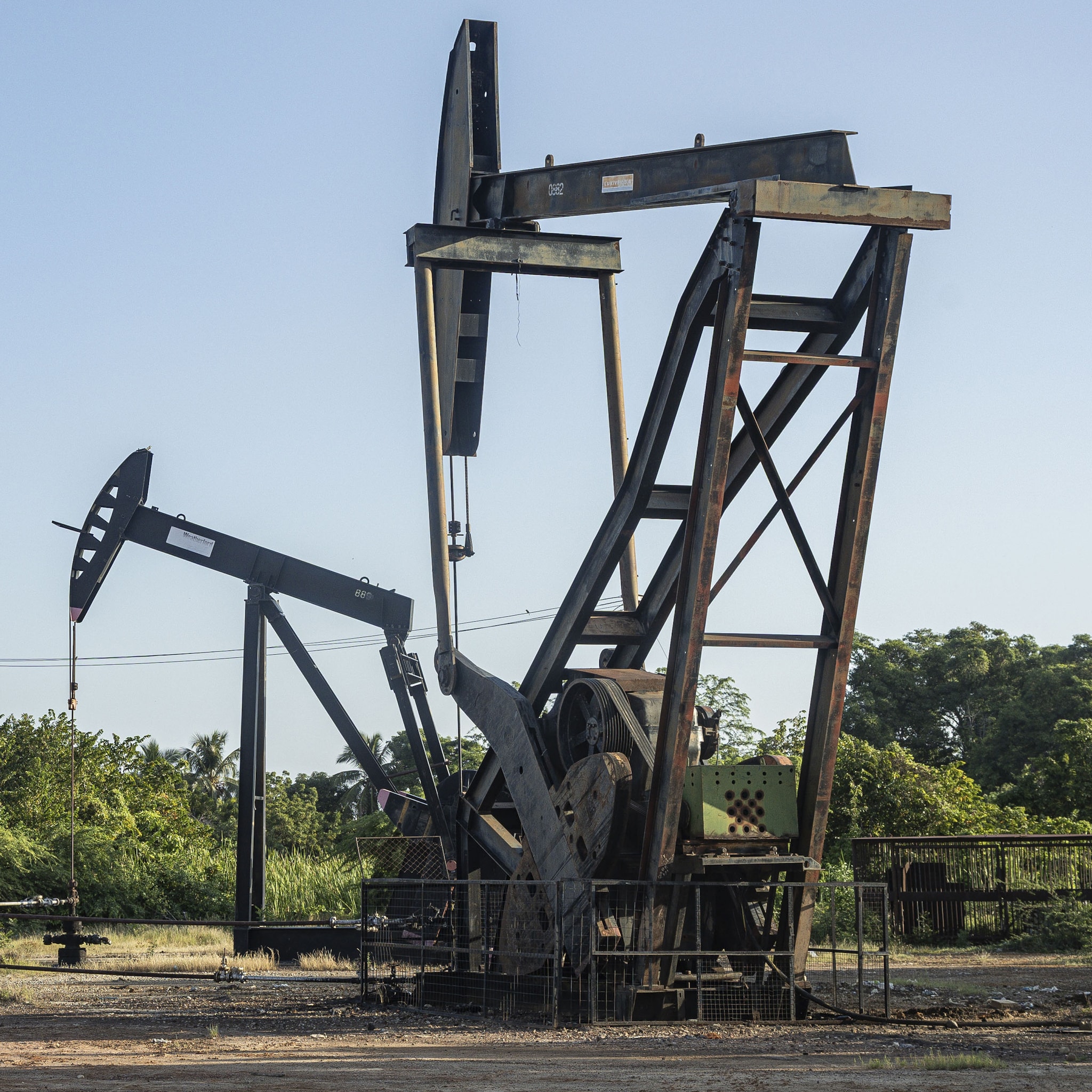 welk nederlands bedrijf heeft olie industrie in venezuela opgebouwd