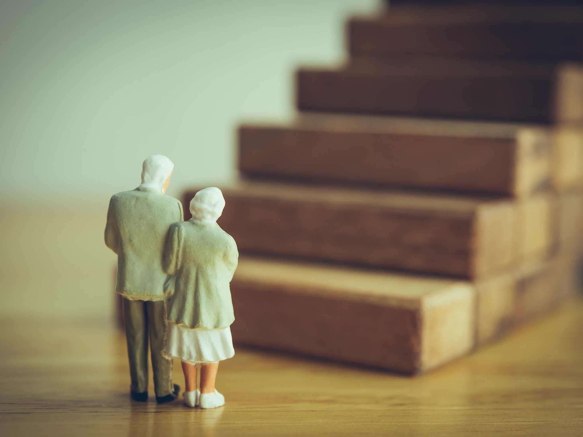 een veelkoppig monster de vergrijzing neemt toe en de beroepsbevolking krimpt