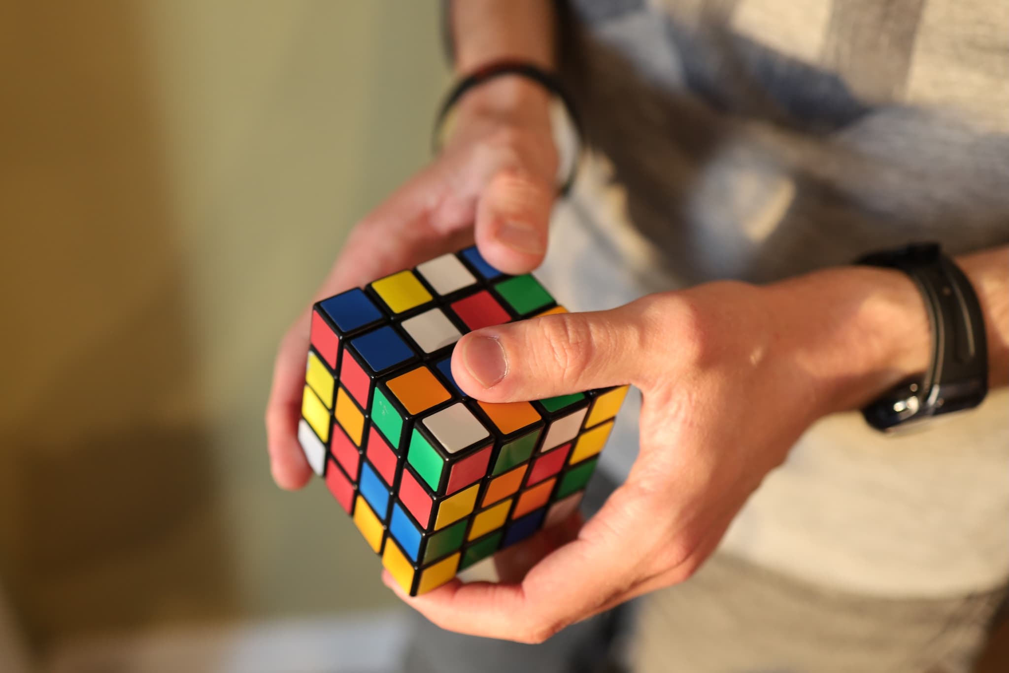 De Rubik's cube: ingewikkeld, maar niet complex. Foto: Judy Doe/Shutterstock De Rubik's cube: ingewikkeld, maar niet complex. Foto: Judy Doe/Shutterstock