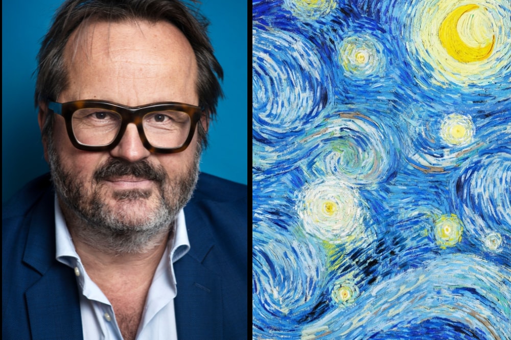 Cor Hospes en het bekende schilderij van Vincent van Gogh ‘Starry Night’. Cor Hospes en het bekende schilderij van Vincent van Gogh ‘Starry Night’.