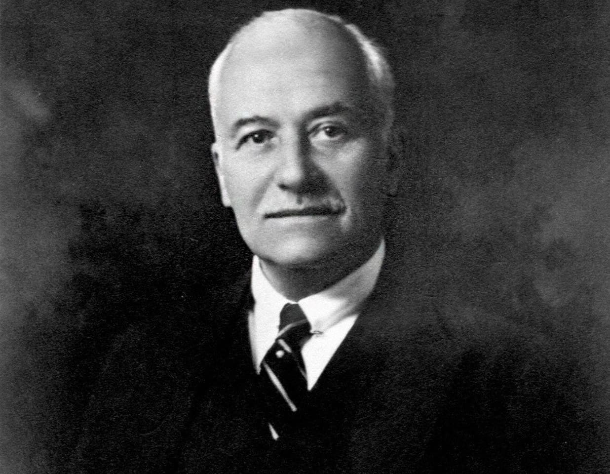 Henri Deterding (1866-1939), de in Amsterdam geboren ondernemer die begin vorige eeuw de leiding had over Koninklijke Olie/Shell. Henri Deterding (1866-1939), de in Amsterdam geboren ondernemer die begin vorige eeuw de leiding had over Koninklijke Olie/Shell. Foto: Universal Images Group/Getty