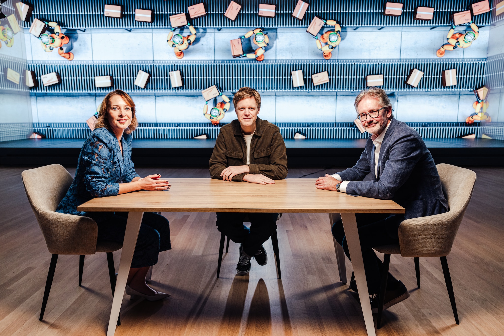 Op de foto Marjolein ten Hoonte, Bert Jan Oostenbrink & presentator Lex Uiting. Foto: Ole Rethans Op de foto Vivianne Bendermacher, Peter Kouwen & presentator Lex Uiting. Foto: Ole Rethans