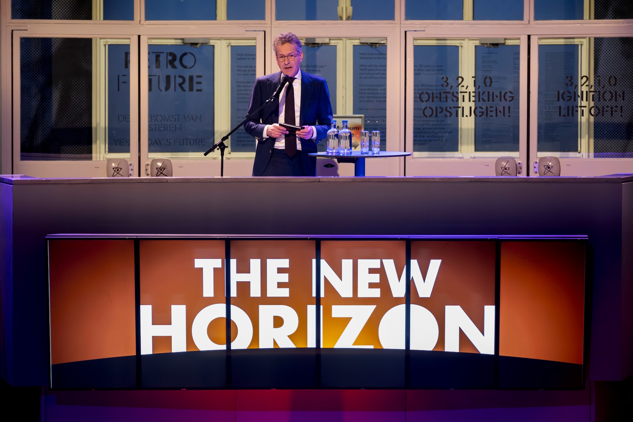 ED20260106-7523 Eindhoven nieuwjaarstoespraak van Jeroen Dijsselbloem in het Evoluon. Burgemeester Jeroen Dijsselbloem van Eindhoven, tijdens zijn nieuwjaarstoespraak in het Evoluon, Foto: Kees Martens/DCI Media