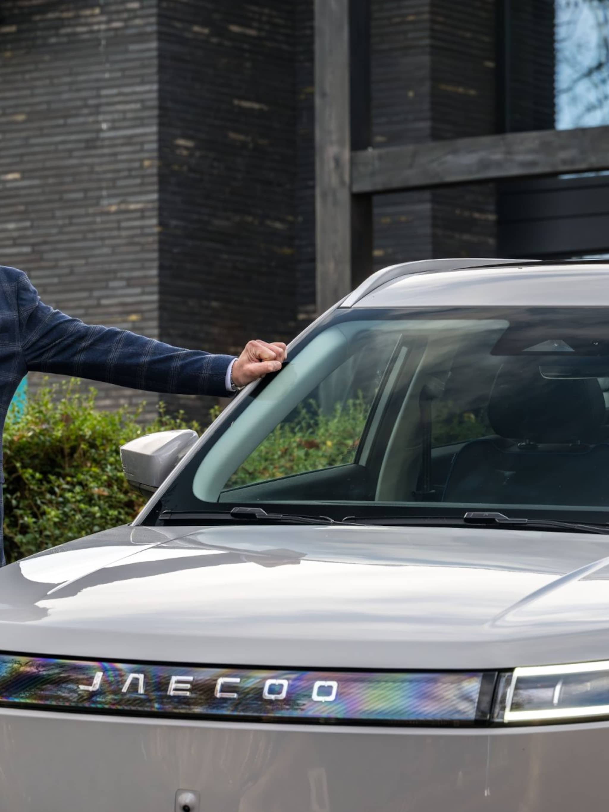 europese auto industrie jos van den bergh verduidelijkt hoe brussel bij autobazen aan de rem trekt