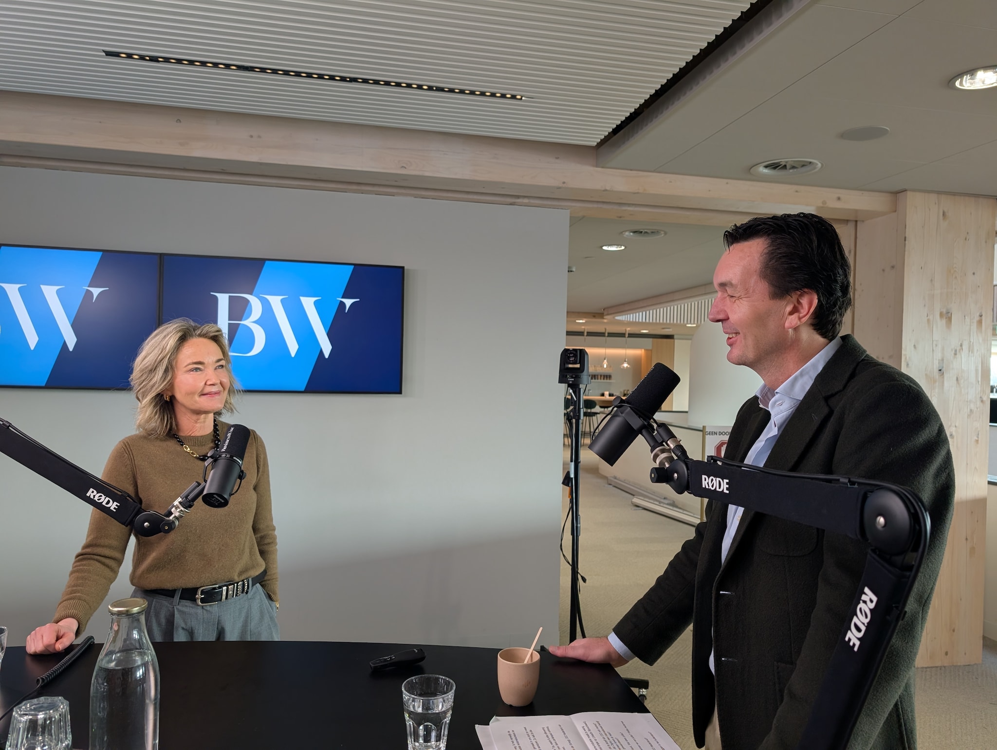 Anneke Schogt in gesprek met Paul van Riessen in At the Top. Foto: BusinessWise Anneke Schogt in gesprek met Paul van Riessen in At the Top. Foto: BusinessWise