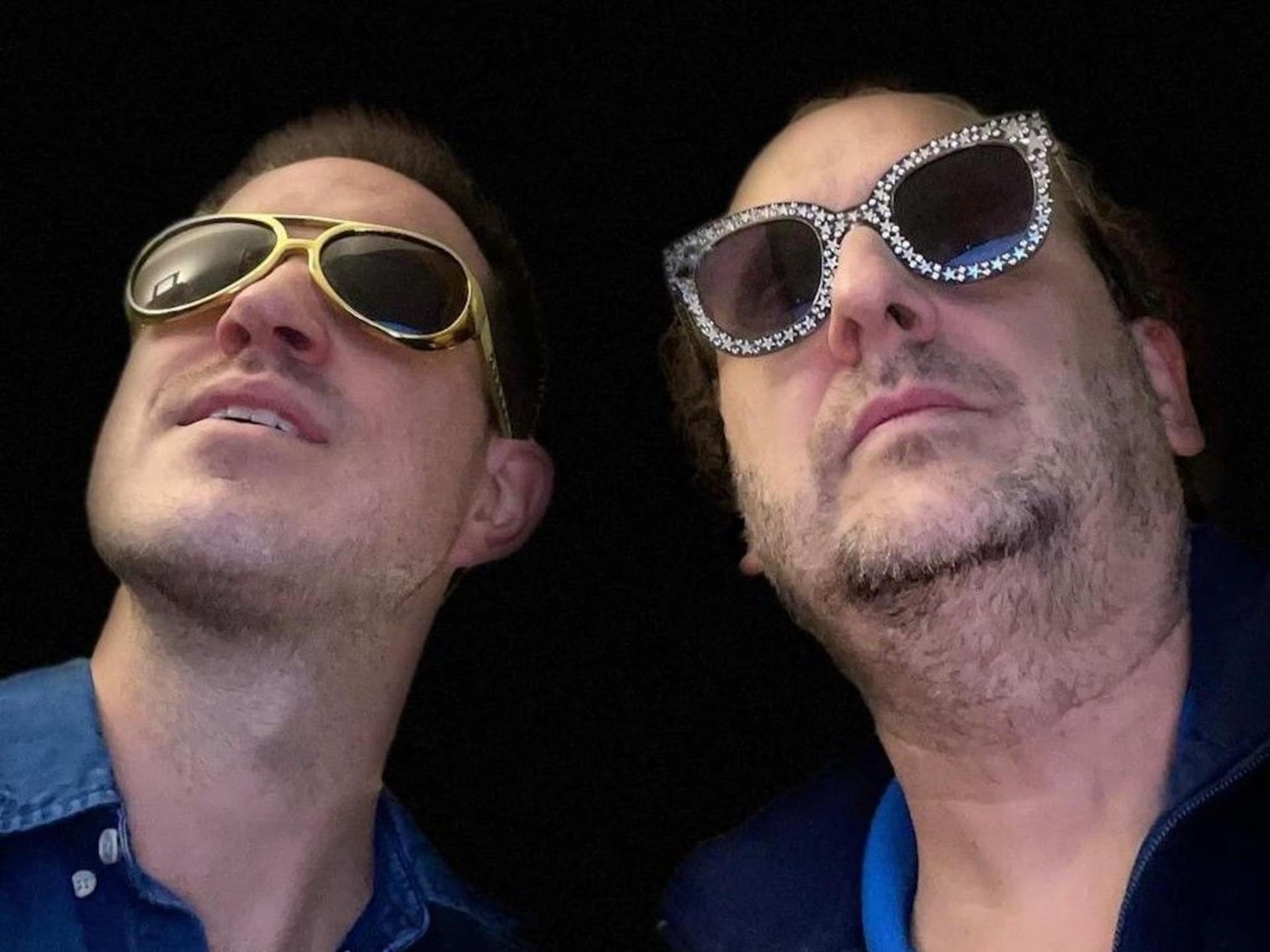 bakkie media marketing media glazenbol draait overuren