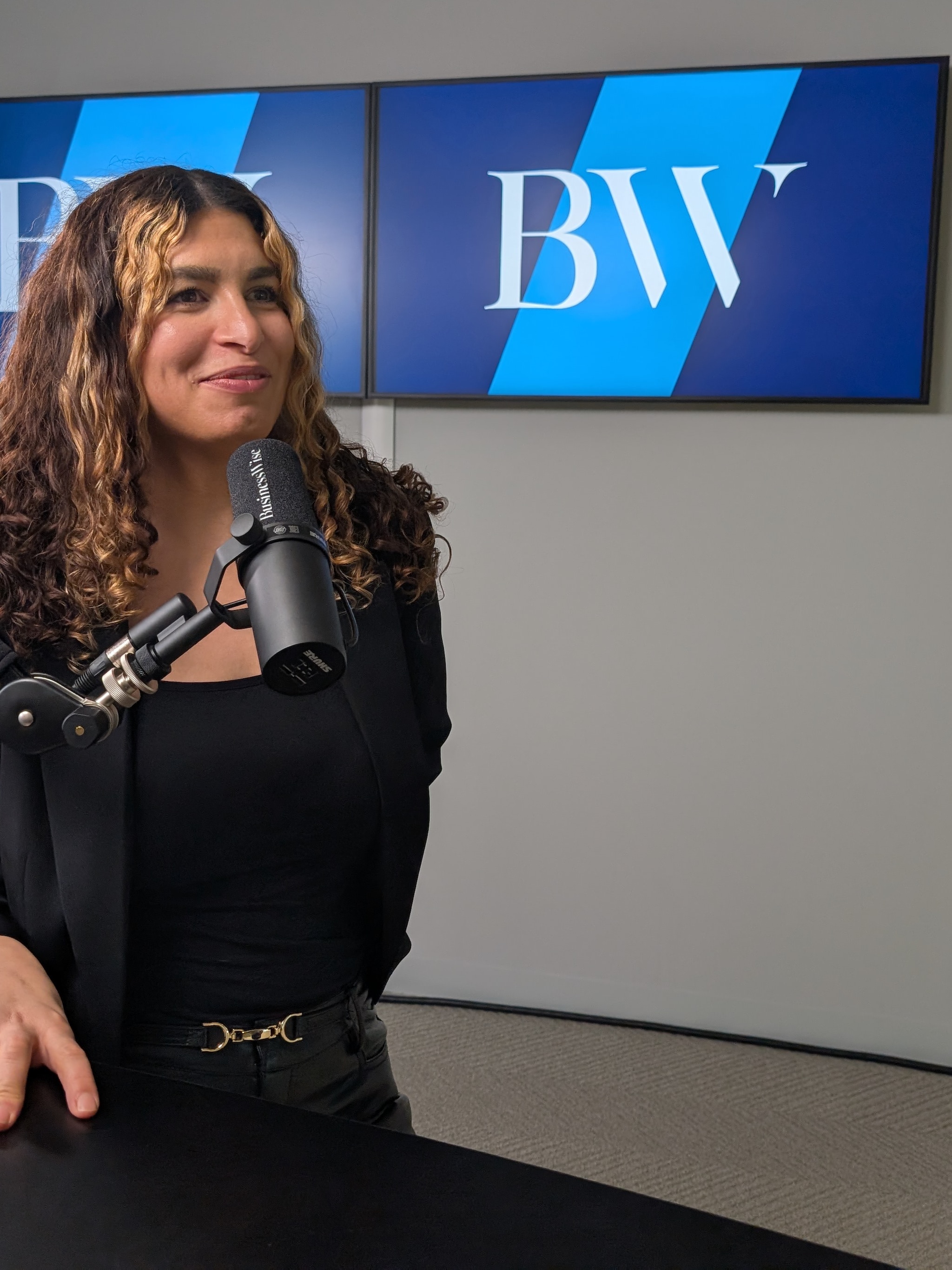 nazha rustom werd geboren in een vluchtelingenkamp en is nu chief diversity inclusion bij dnb