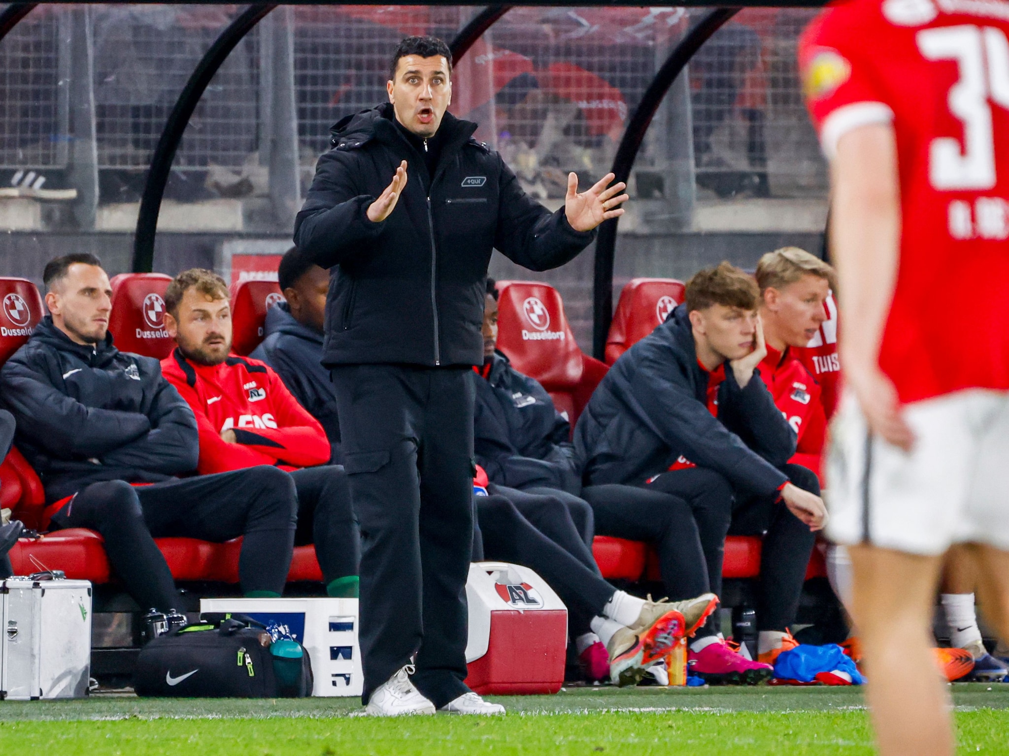 wat voetbaltrainers kunnen leren van het bedrijfsleven luuc eisenga