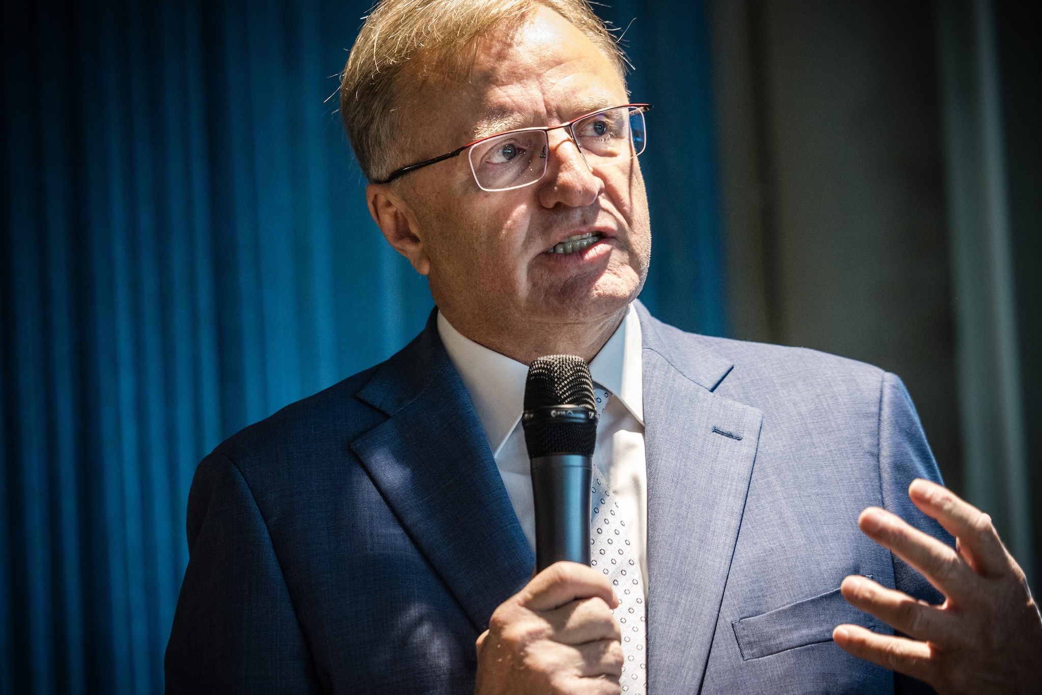Ton Hillen, CEO van Heijmans, is een meester in communiceren volgens Raymond Bresching. Foto: ANP Ton Hillen, CEO van Heijmans, is een meester in communiceren volgens Raymond Bresching. Foto: ANP