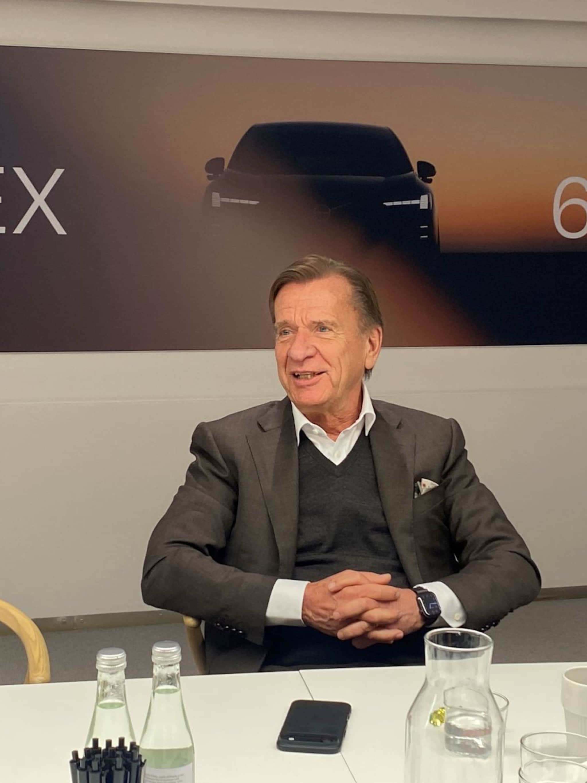 ceo 74 terug naar volvo niemand is onmisbaar maar hakan is bijzonder