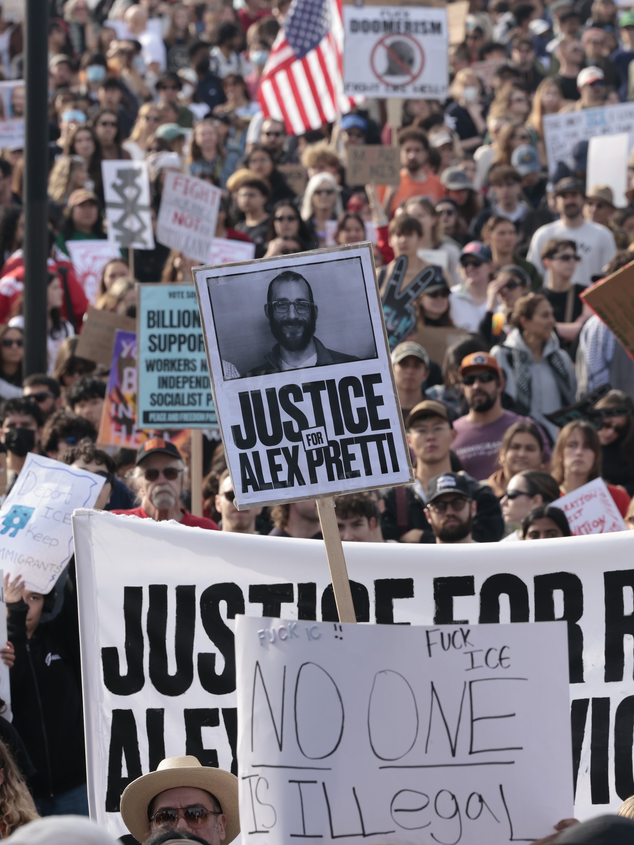 ceo apple amazon bij film melania trump angst engineers ice